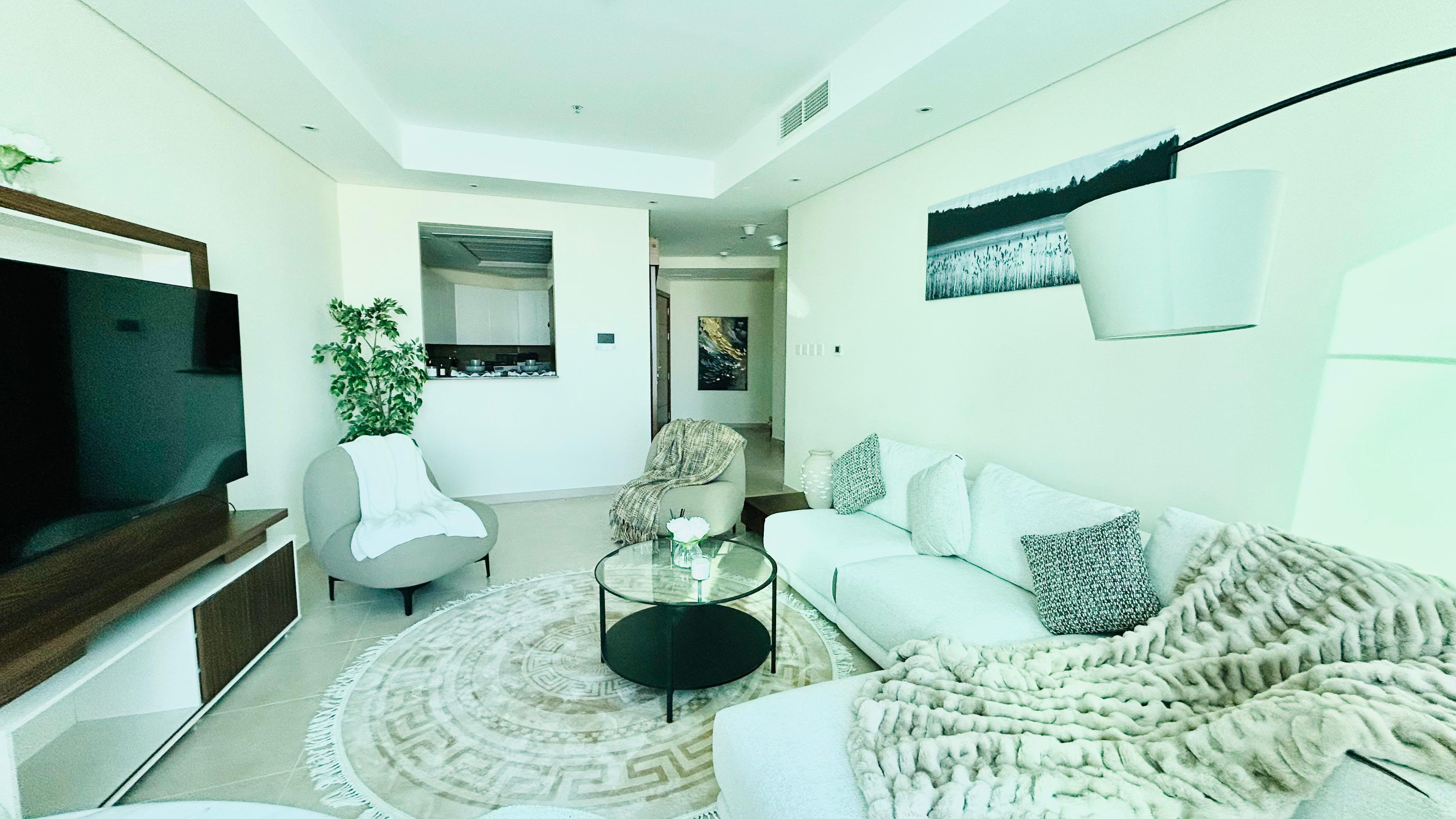Brand new Luxury modern Two bedrooms apartment 