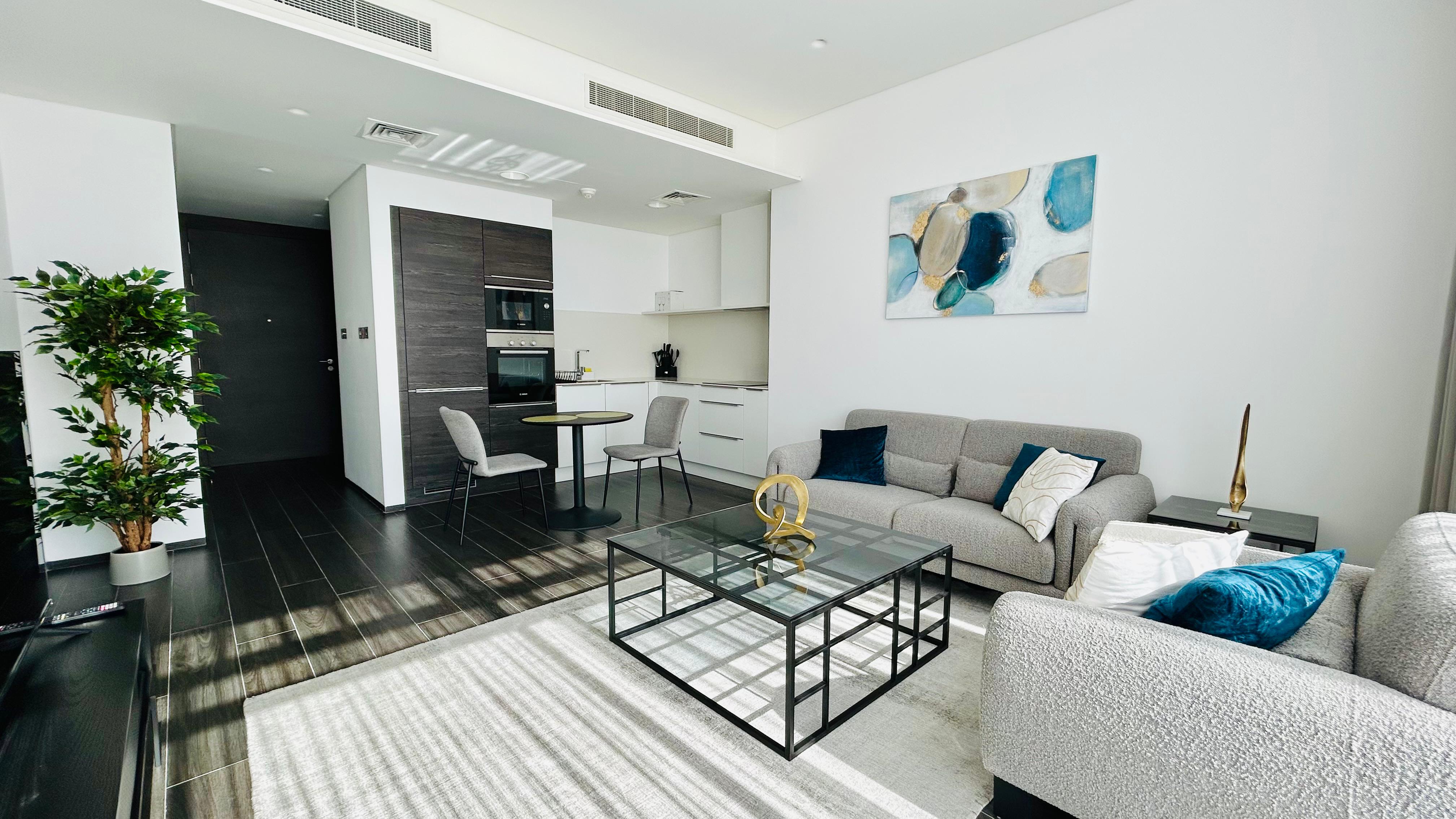 Luxury One bedroom apartment in Harbour Row 