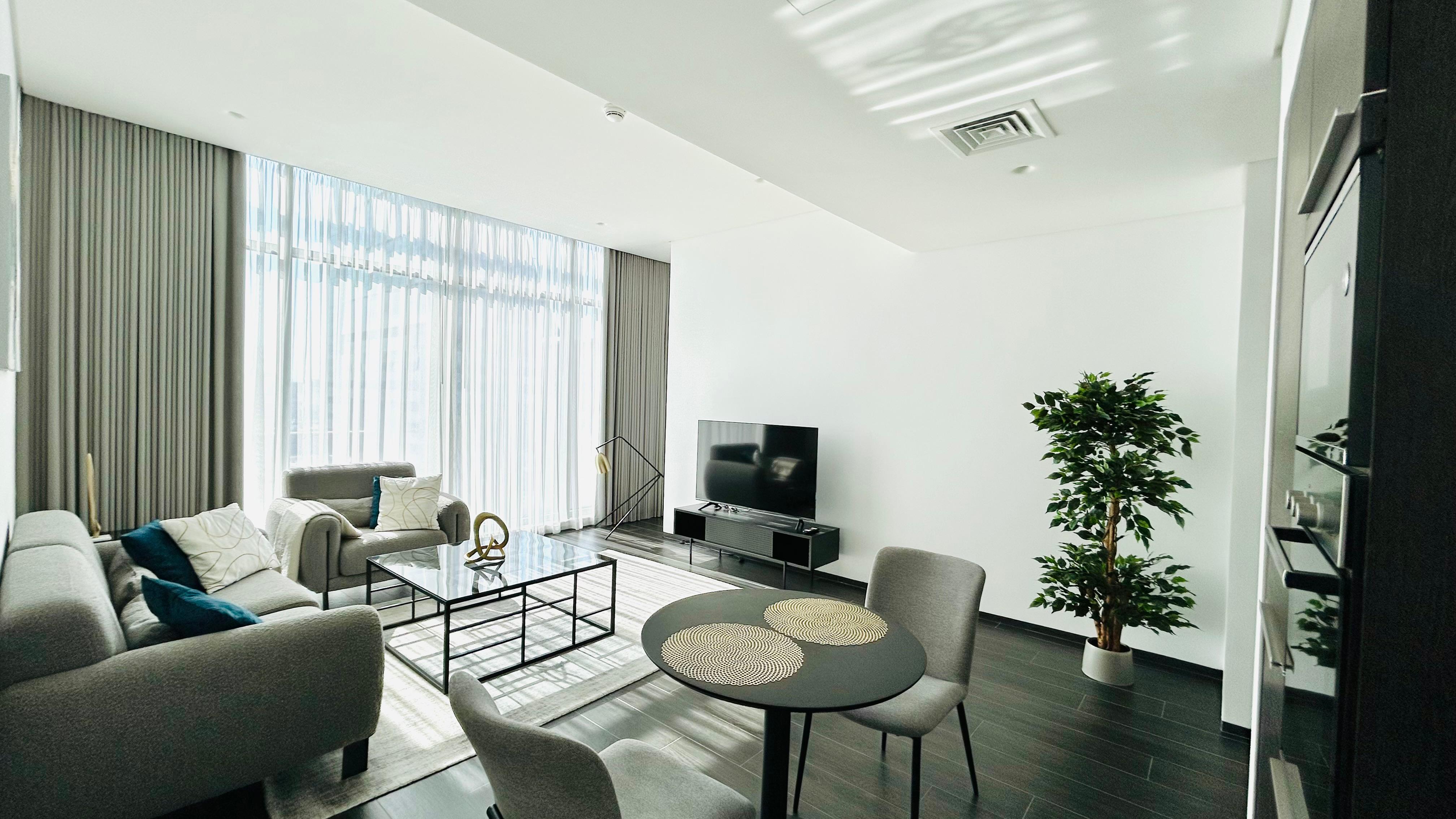 Luxury One bedroom apartment in Harbour Row 