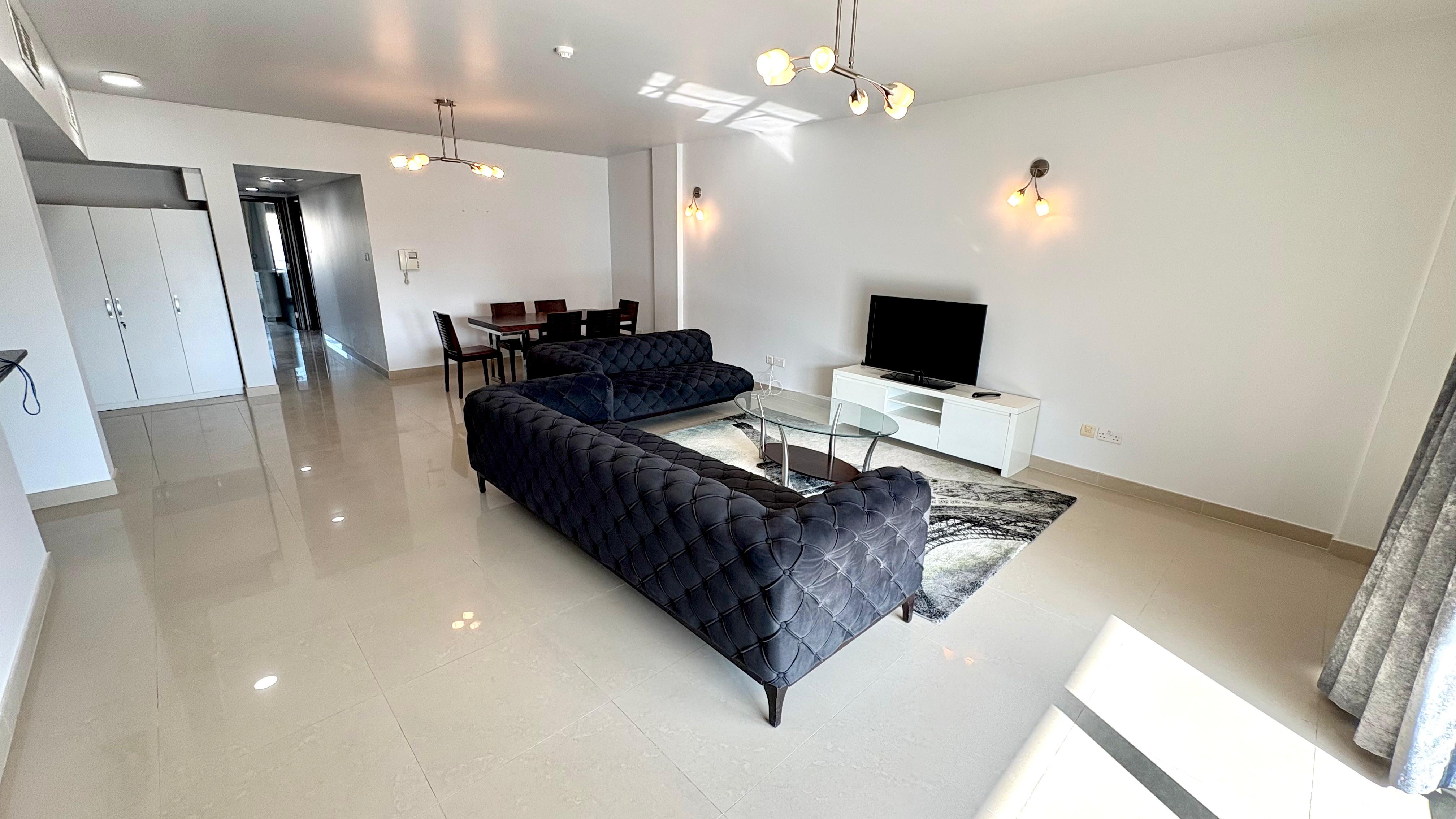 Spacious Apartment with Terrace