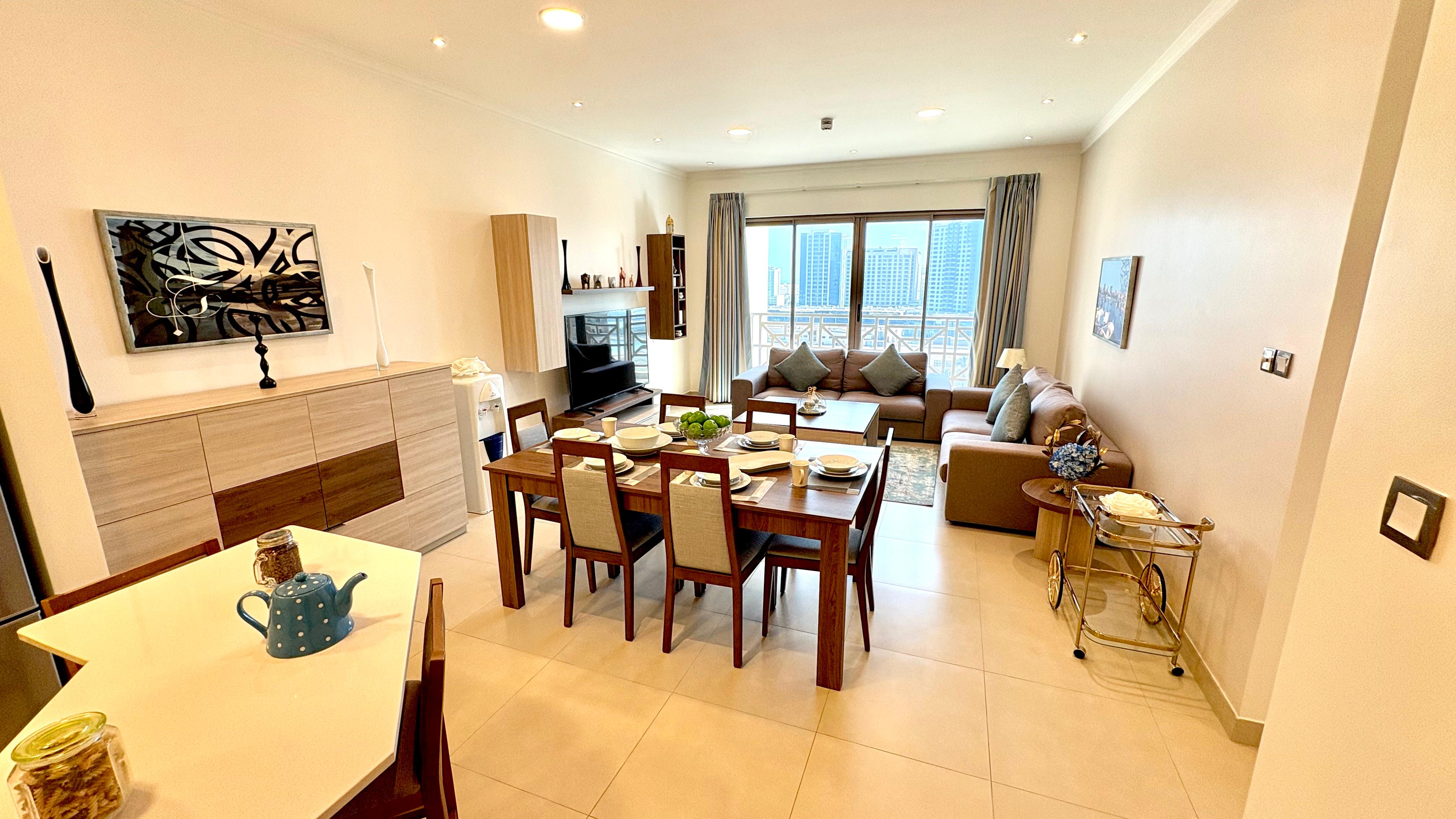 Modern 3BR Apartment | Pool, Gym & Covered Parking