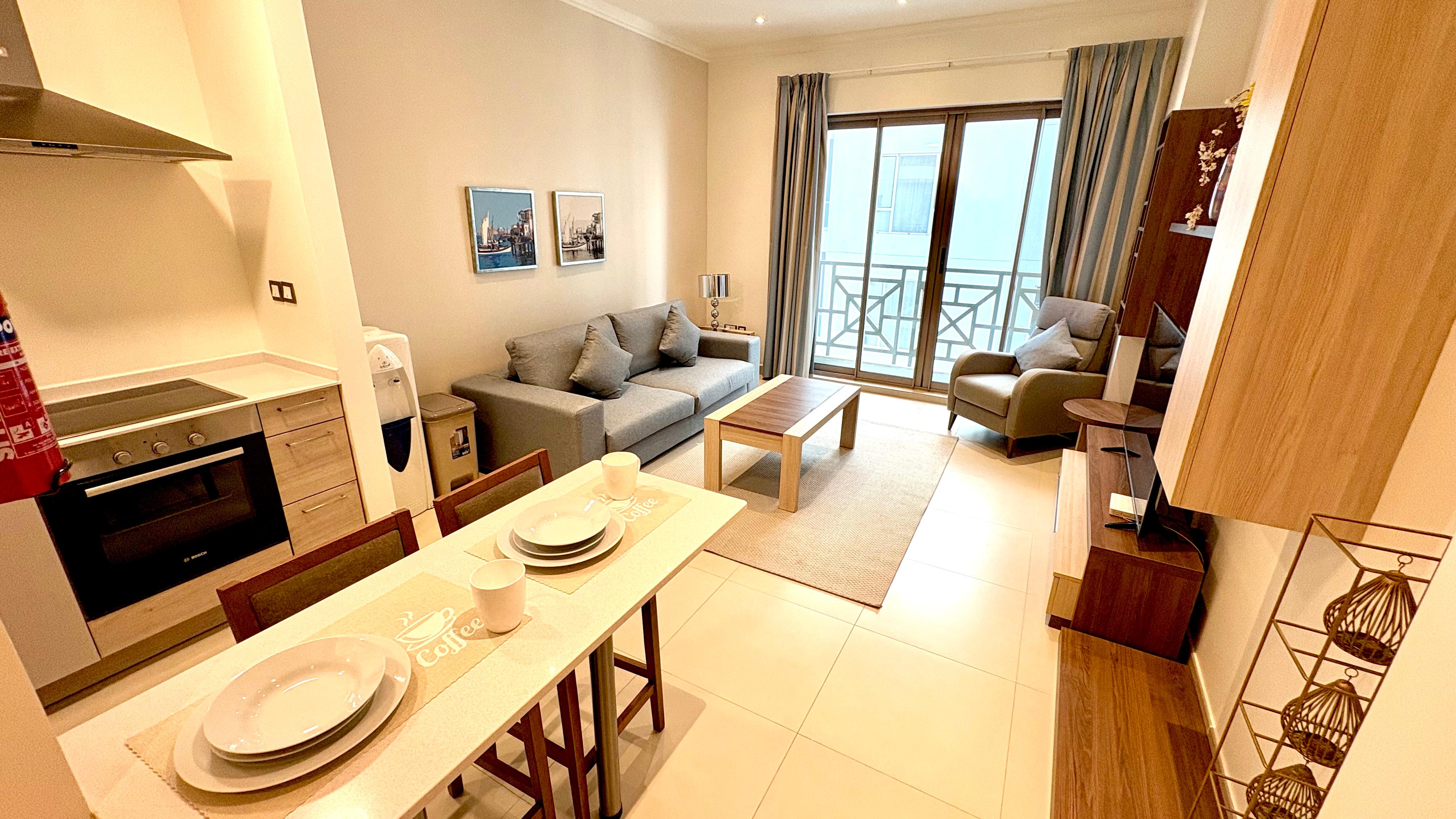  Luxury 1BR Apartment for Rent | Free Internet , Housekeeping