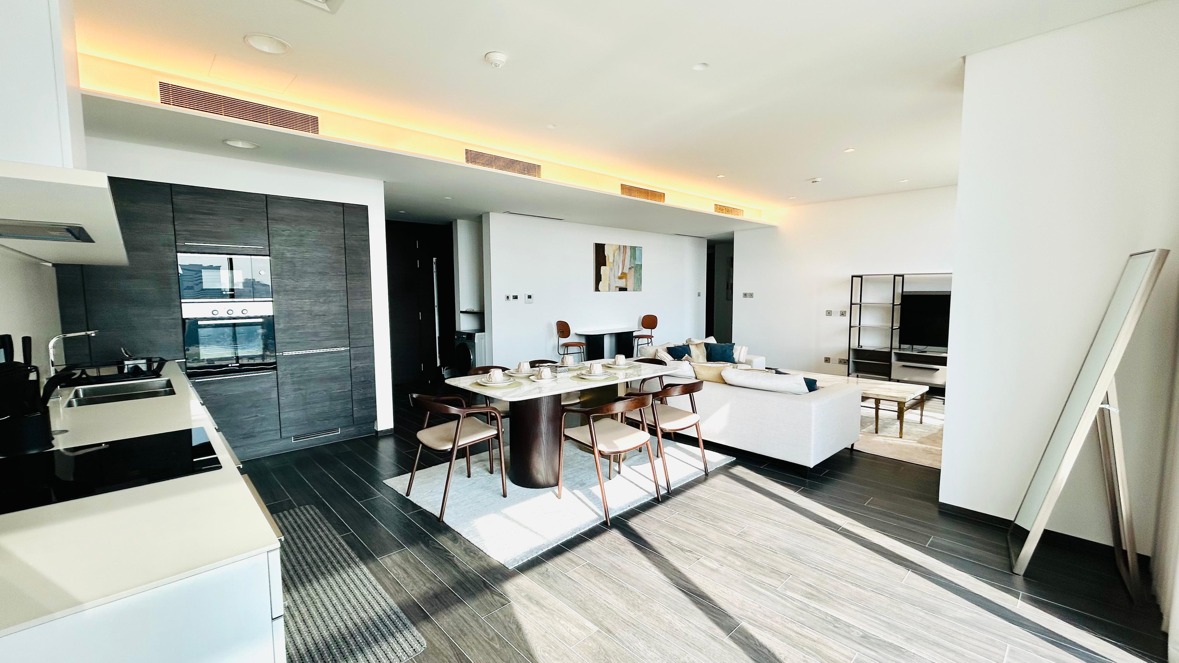 Luxury 2 bedrooms penthouse in Financial Harbour 
