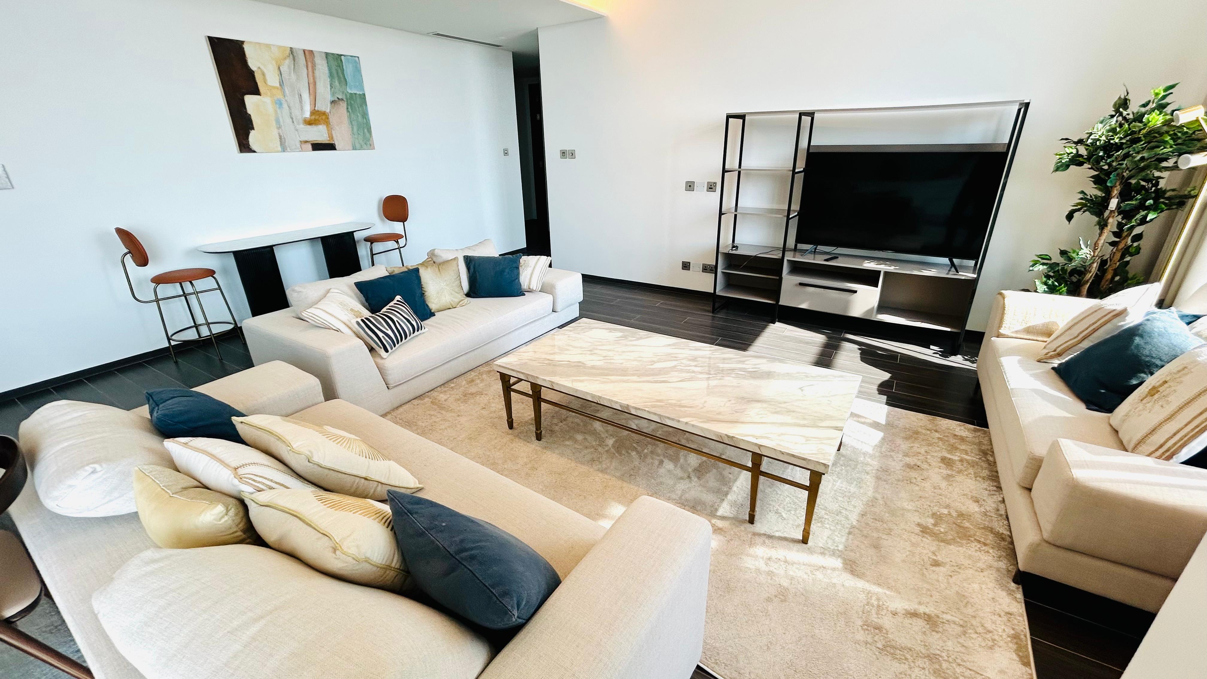 Luxury 2 bedrooms penthouse in Financial Harbour 