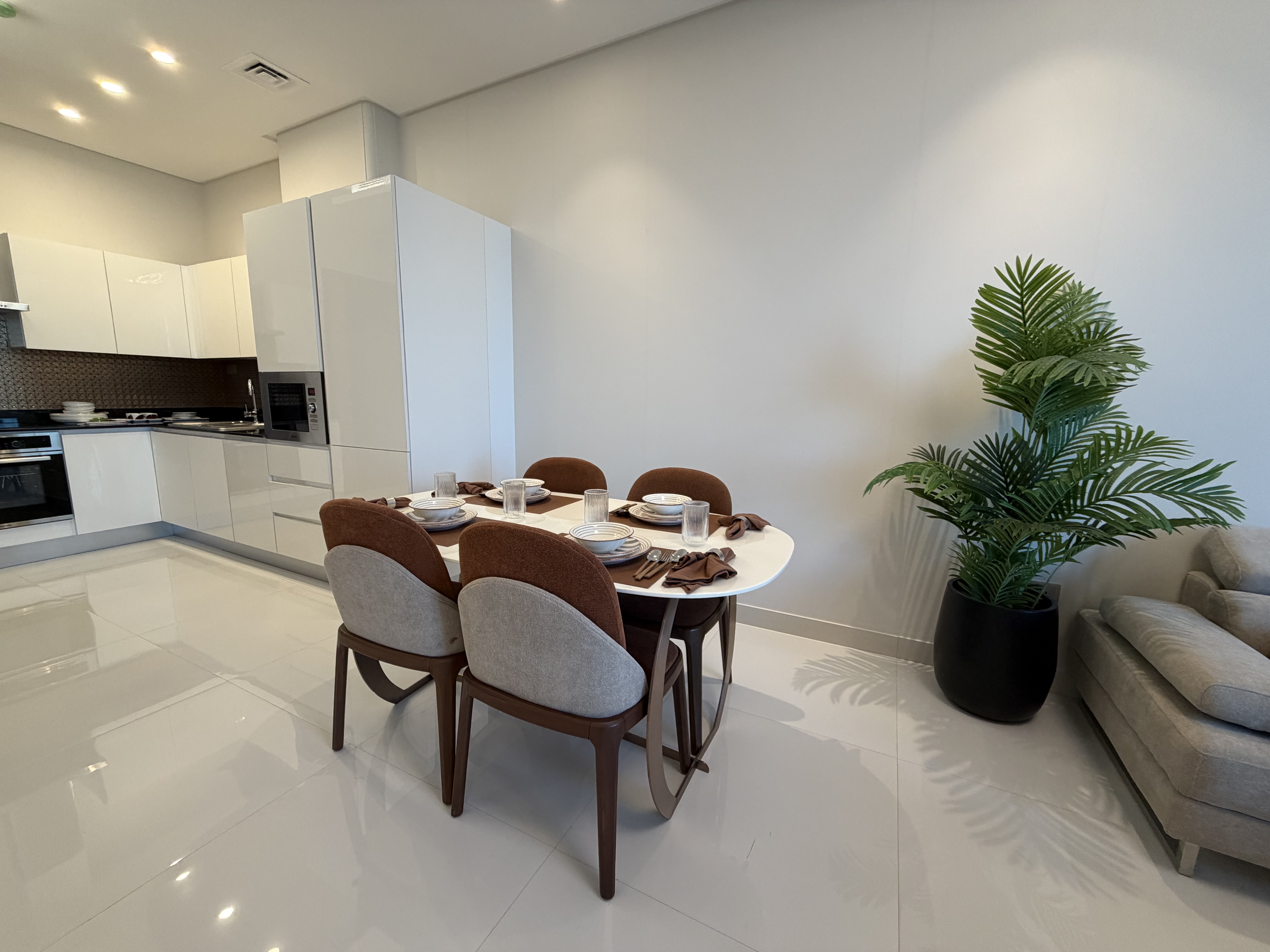 BALCONY | MODERN FURNISHINGS | BRIGHT | PRIME LOCATION