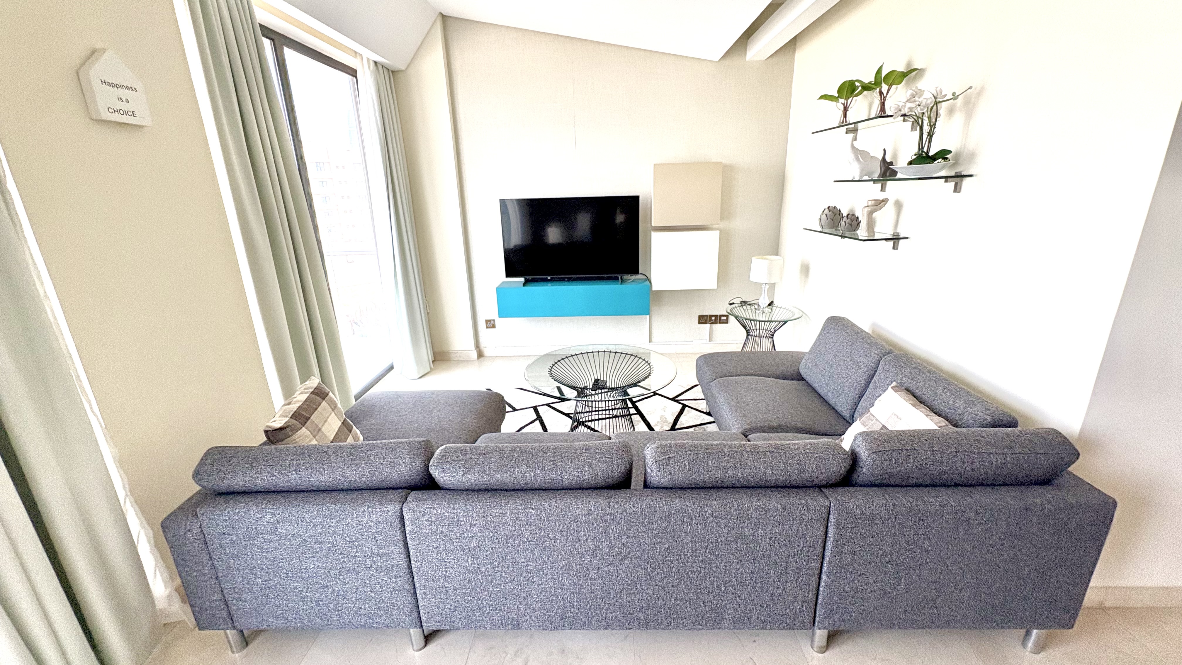Luxury Spacious 1-Bedroom Apartment with Stunning Sea View | Reef Island