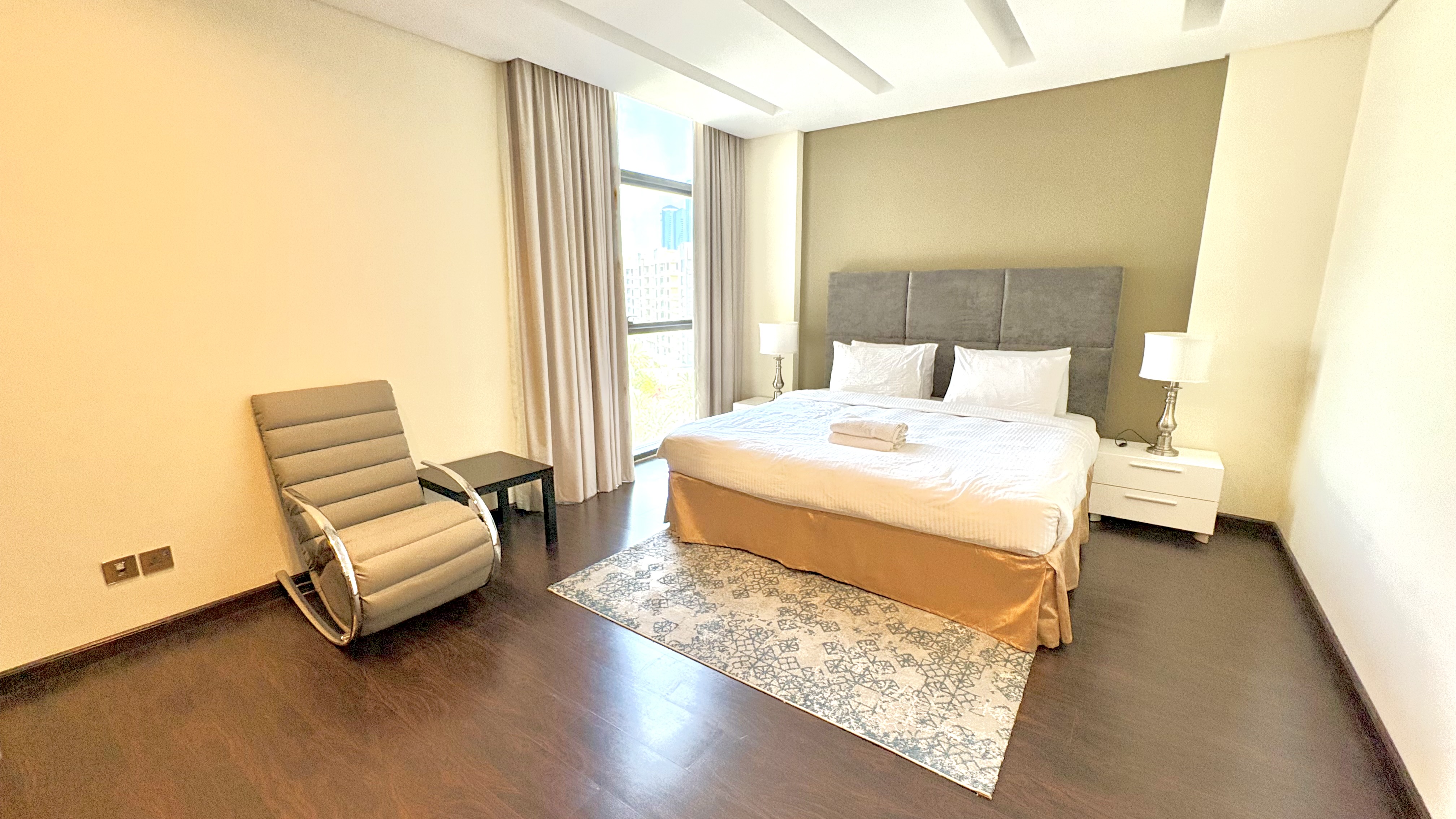 Luxury Spacious 1-Bedroom Apartment with Stunning Sea View | Reef Island