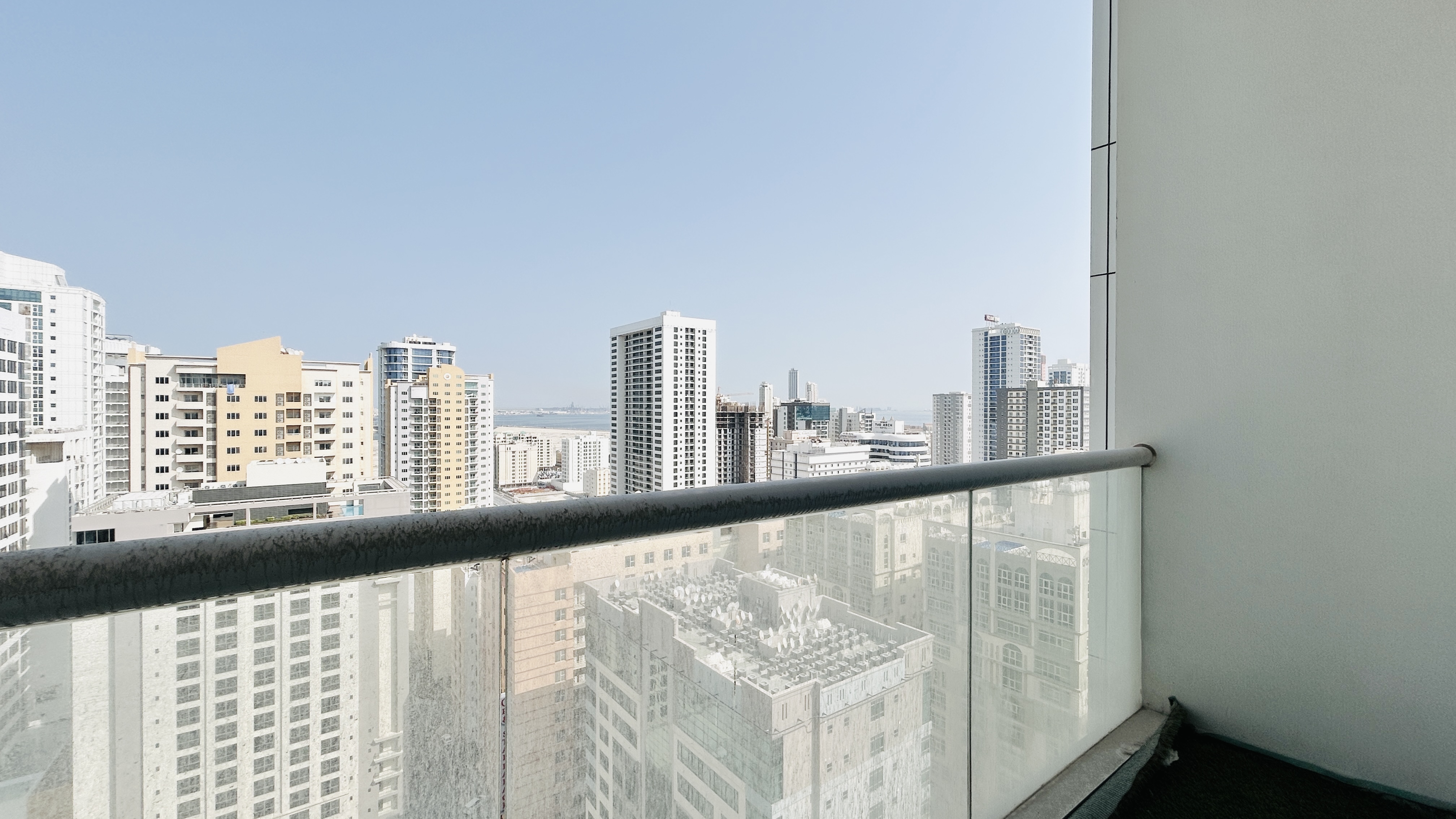 MODERN | BALCONY | HIGHFLOOR | CITY VIEW