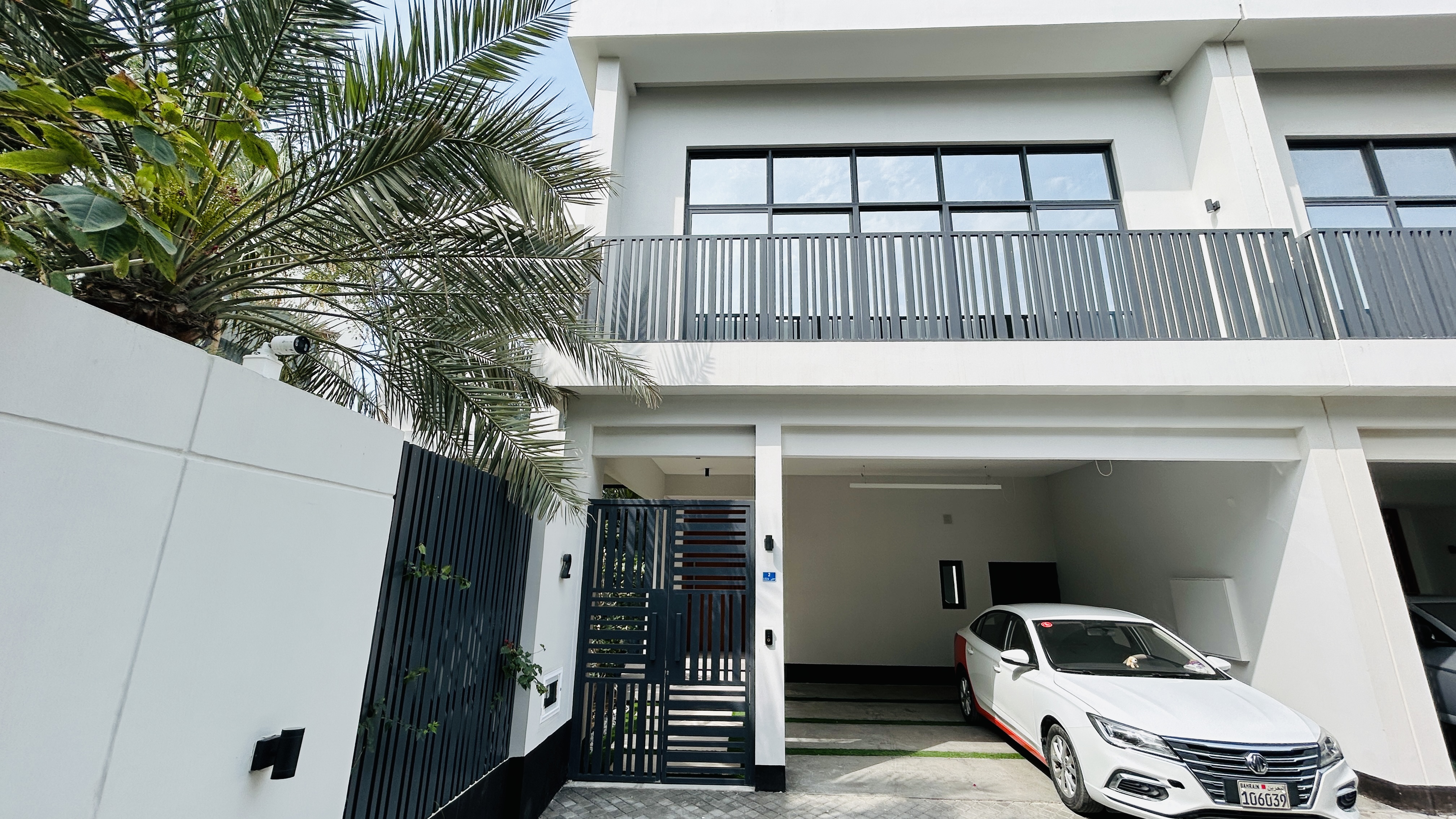 LUXURY | FULLY FURNISHED | SPACIOUS ROOMS | PRIVATE POOL
