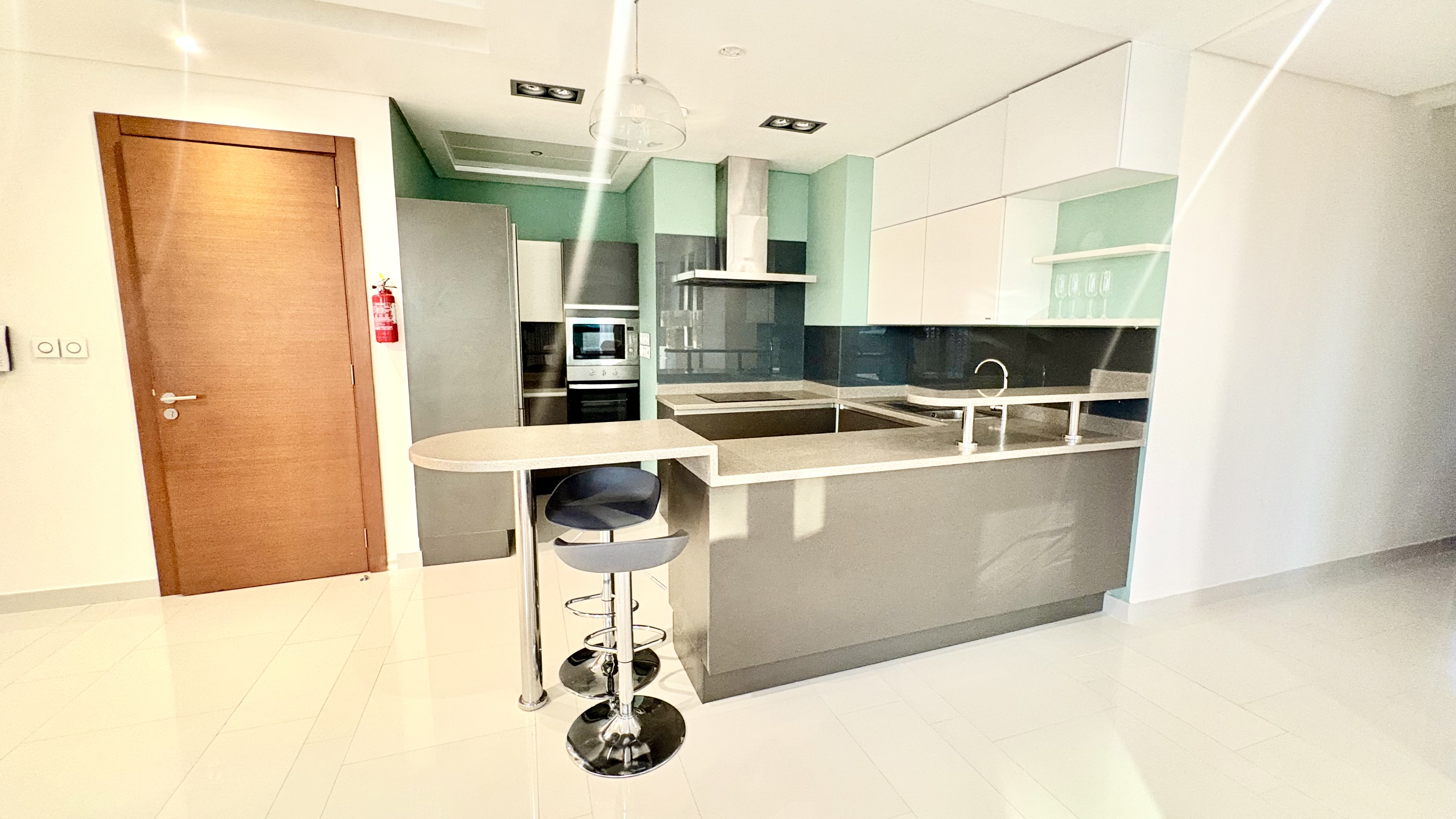 Luxury 2BR Garden Oasis in Reef Island