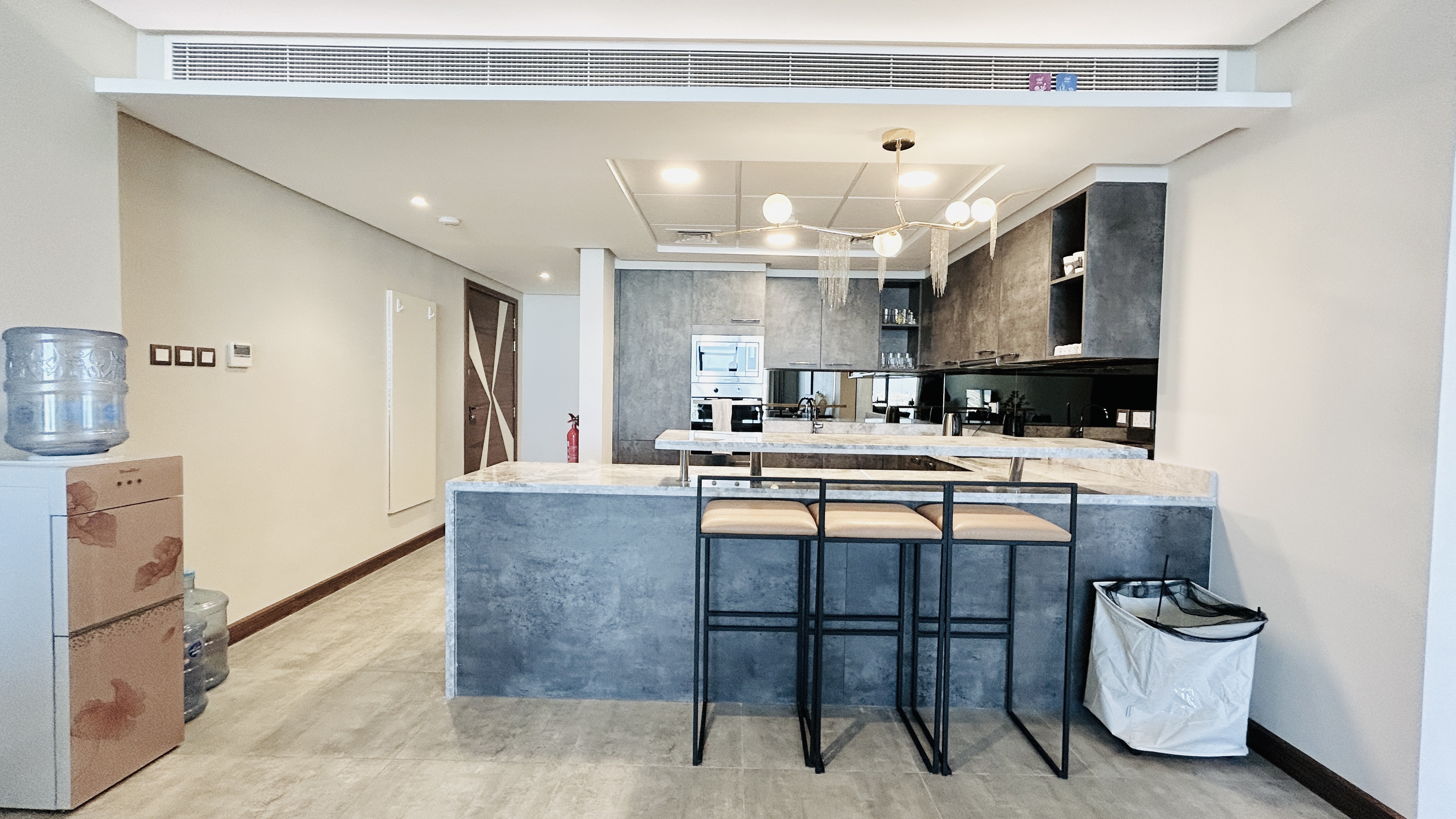 LUXURY | SEAVIEW | SPACIOUS ROOMS | BALCONY