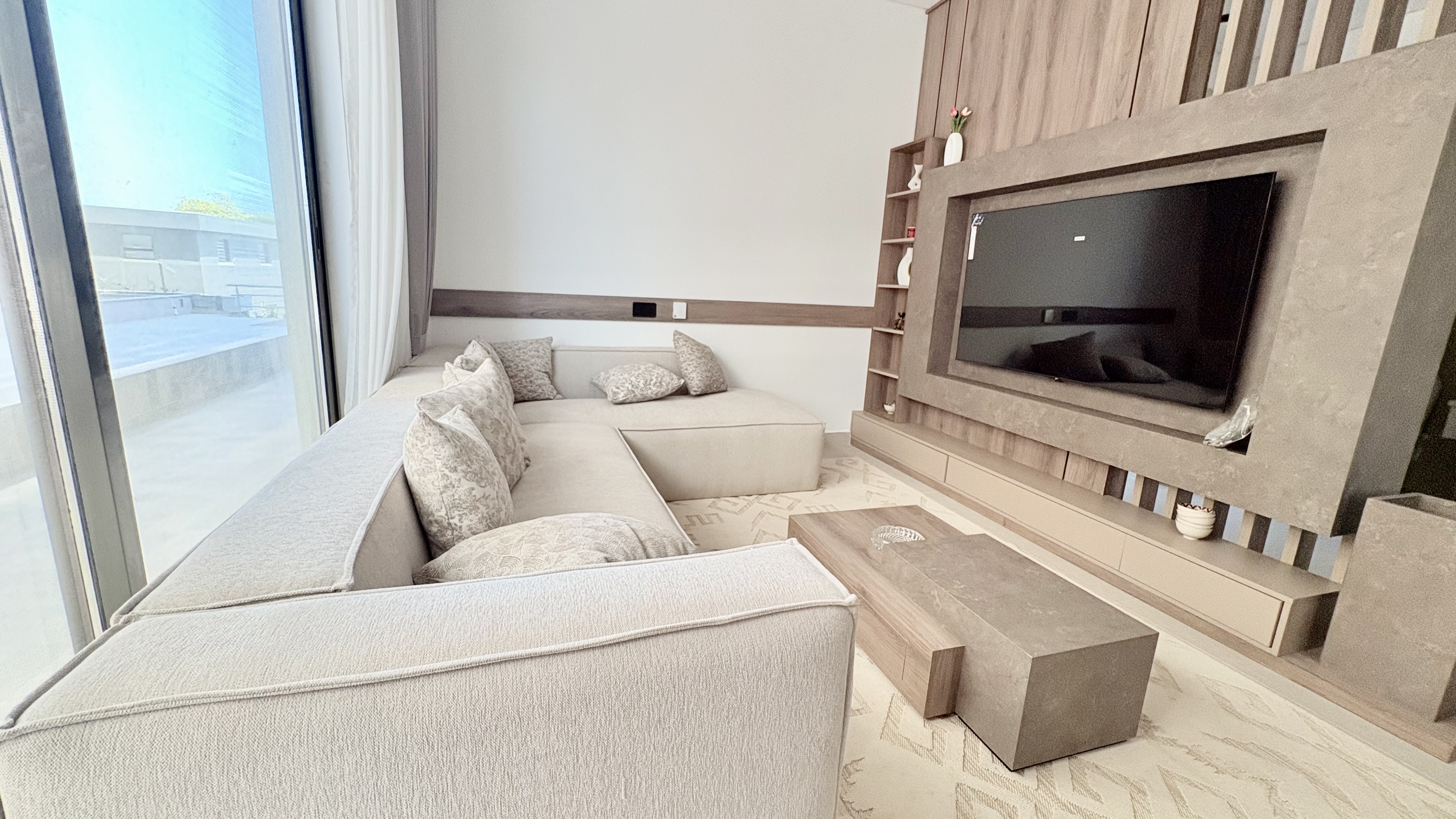Brand‑New 1‑Bedroom with Garden, Pool & Gym