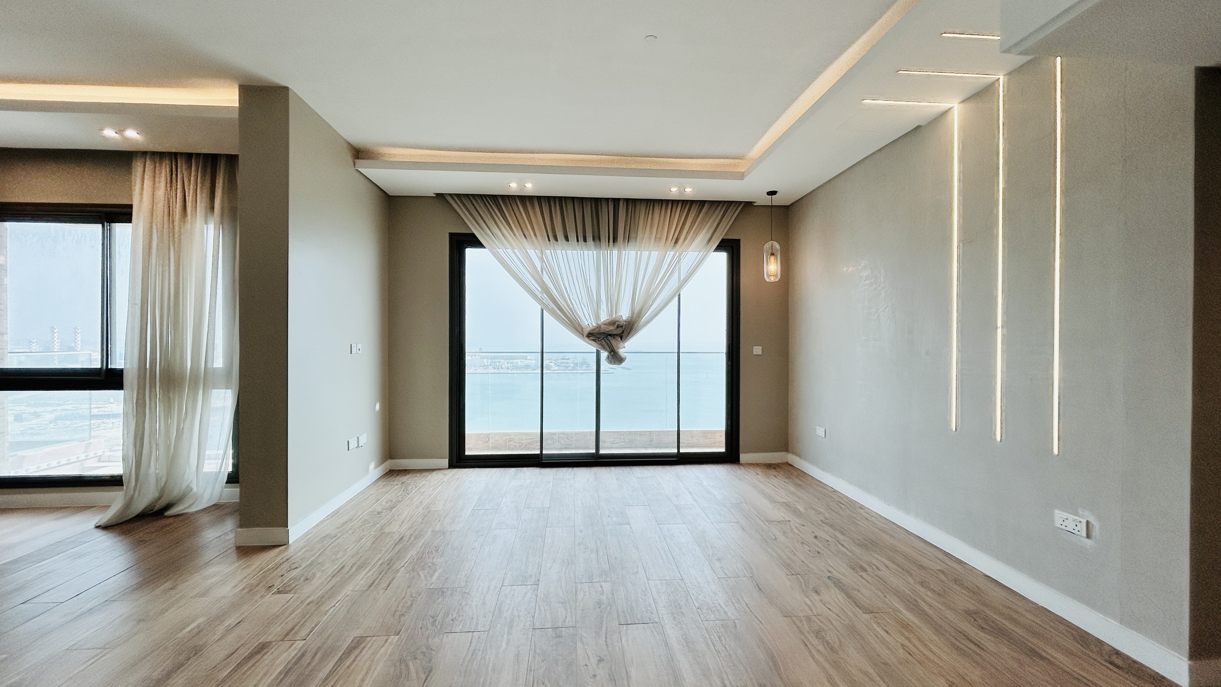 MODERN | SPACIOUS ROOMS | SEA VIEW | GREAT AMENITIES