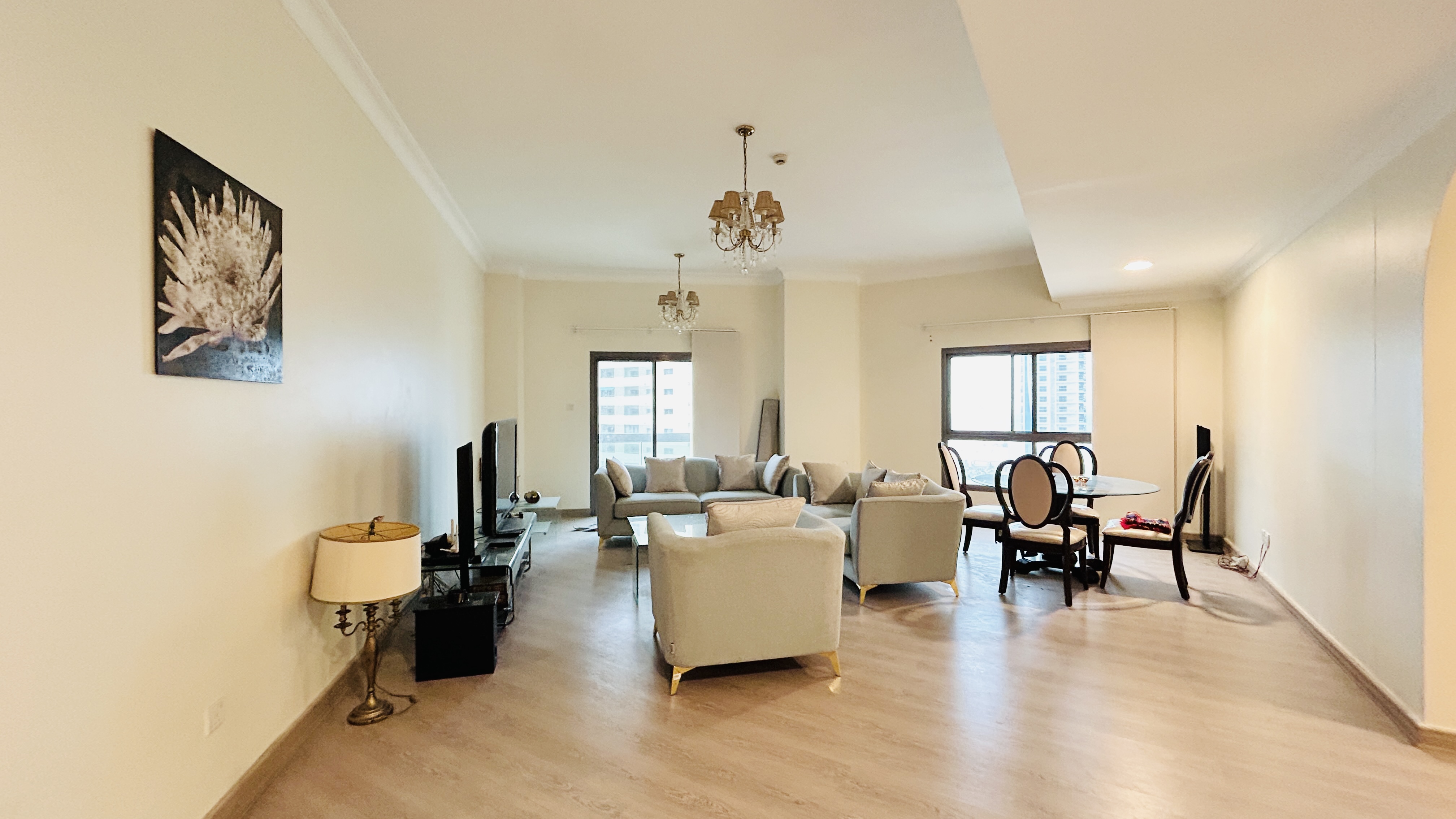MODERN | BALCONY | GREAT FACILITIES | CITY VIEW