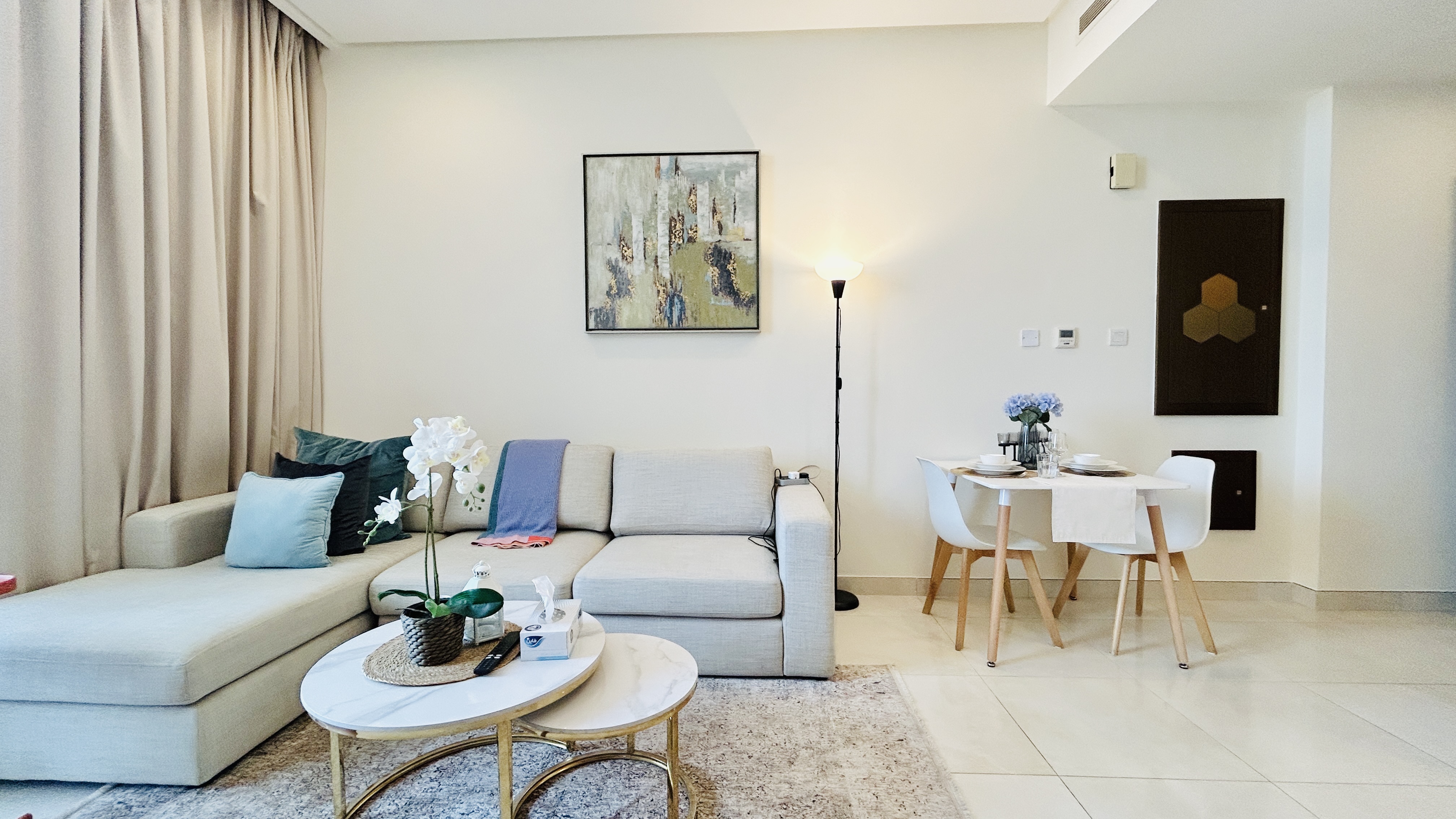 MODERN | PARTIAL CITY/SEA VIEW | BRIGHT LIGHT | AMENITIES