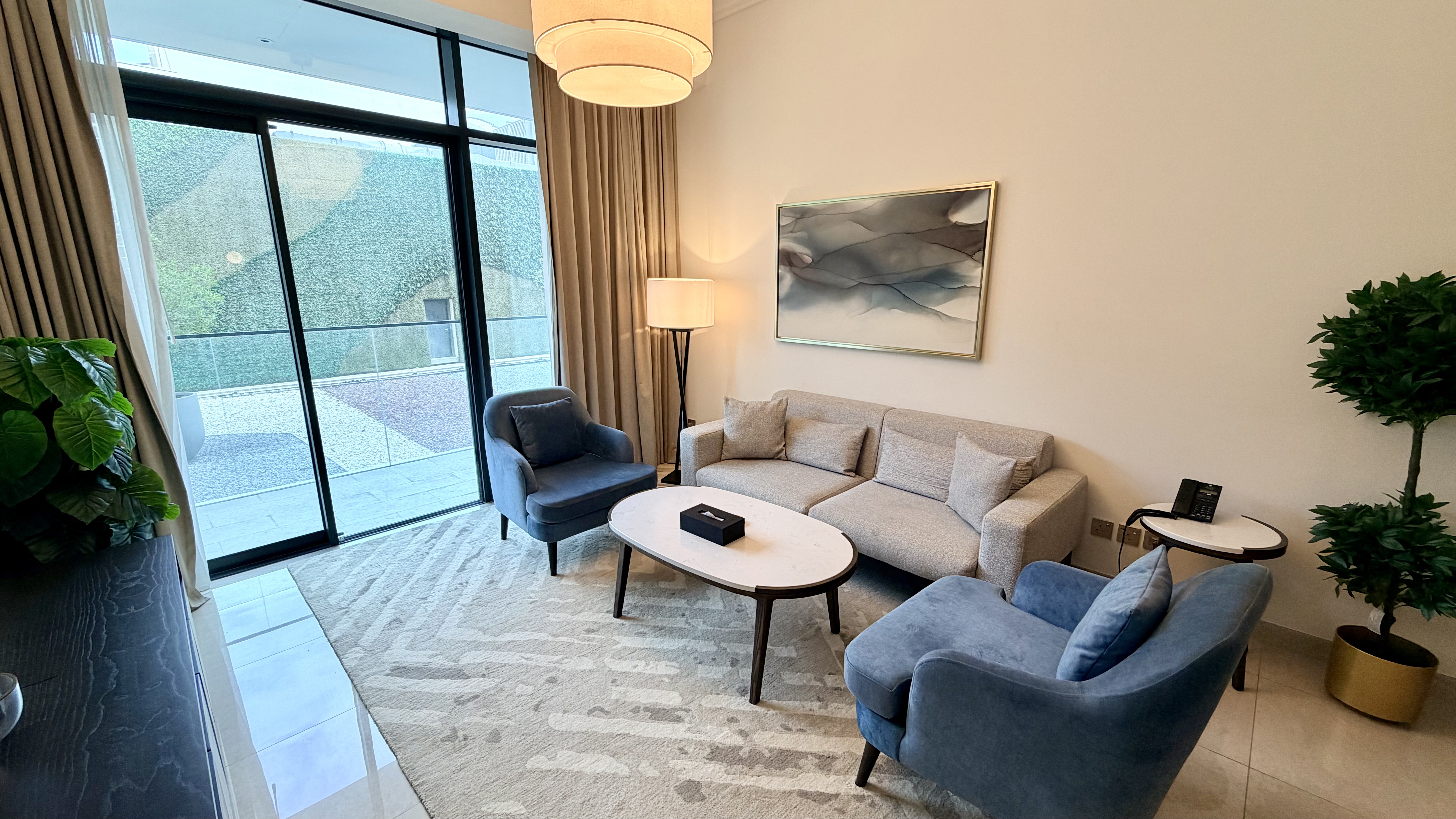 Luxury 1 Bedroom Apartment | Beach Access