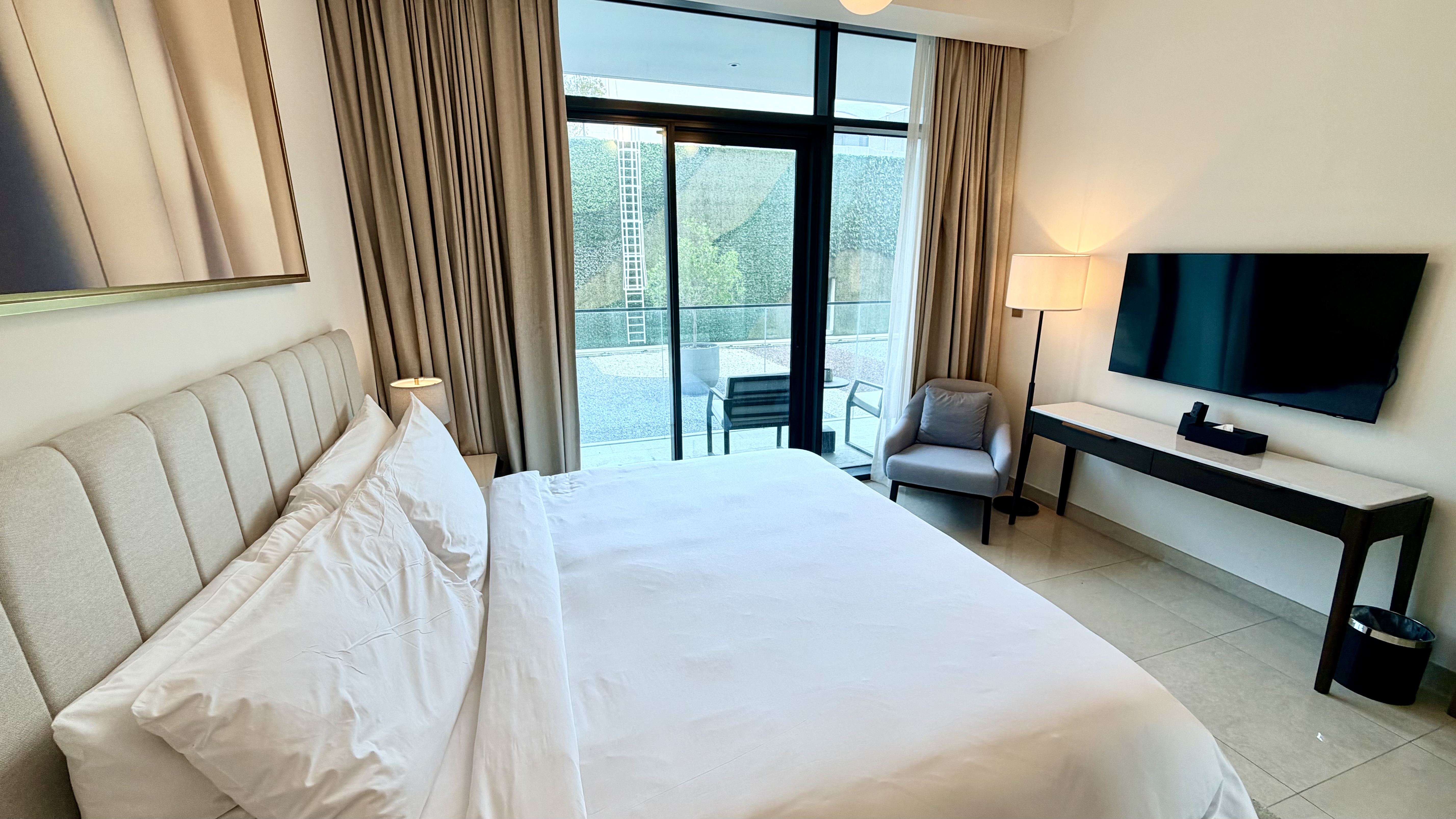 Luxury 1 Bedroom Apartment | Beach Access