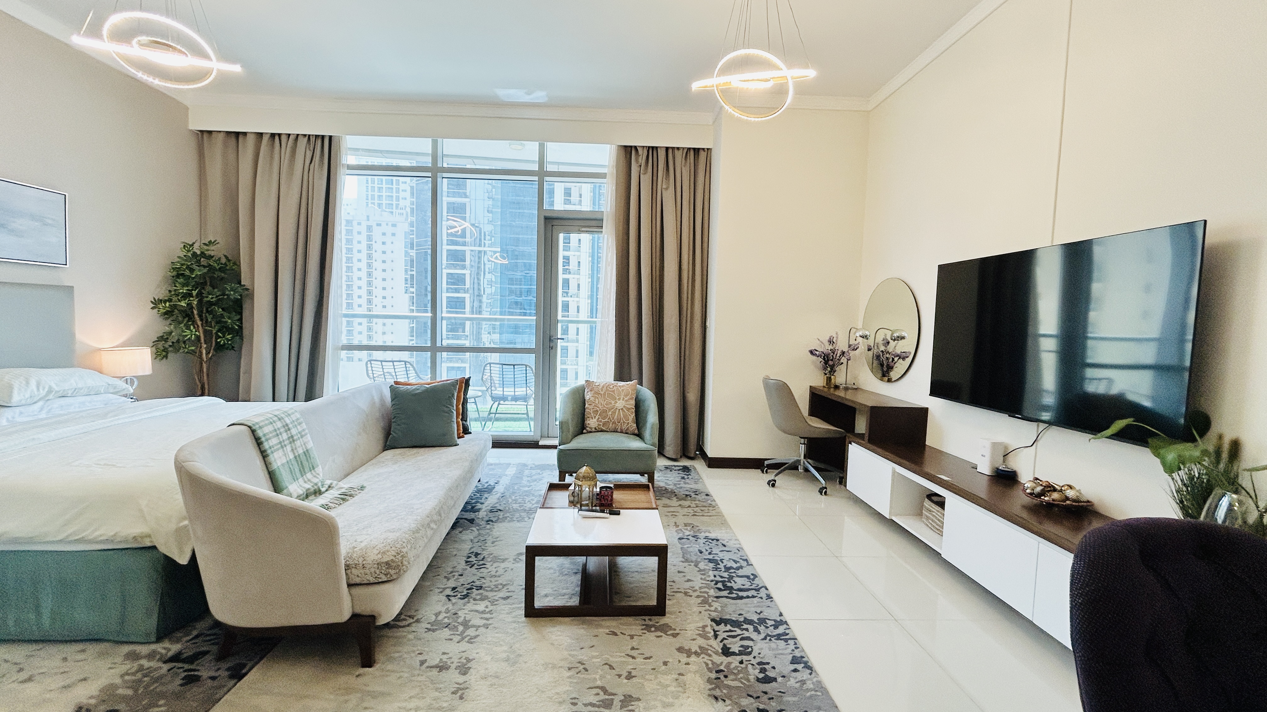 MODERN | PARTIAL CITY/SEA VIEW | BRIGHT LIGHT | AMENITIES