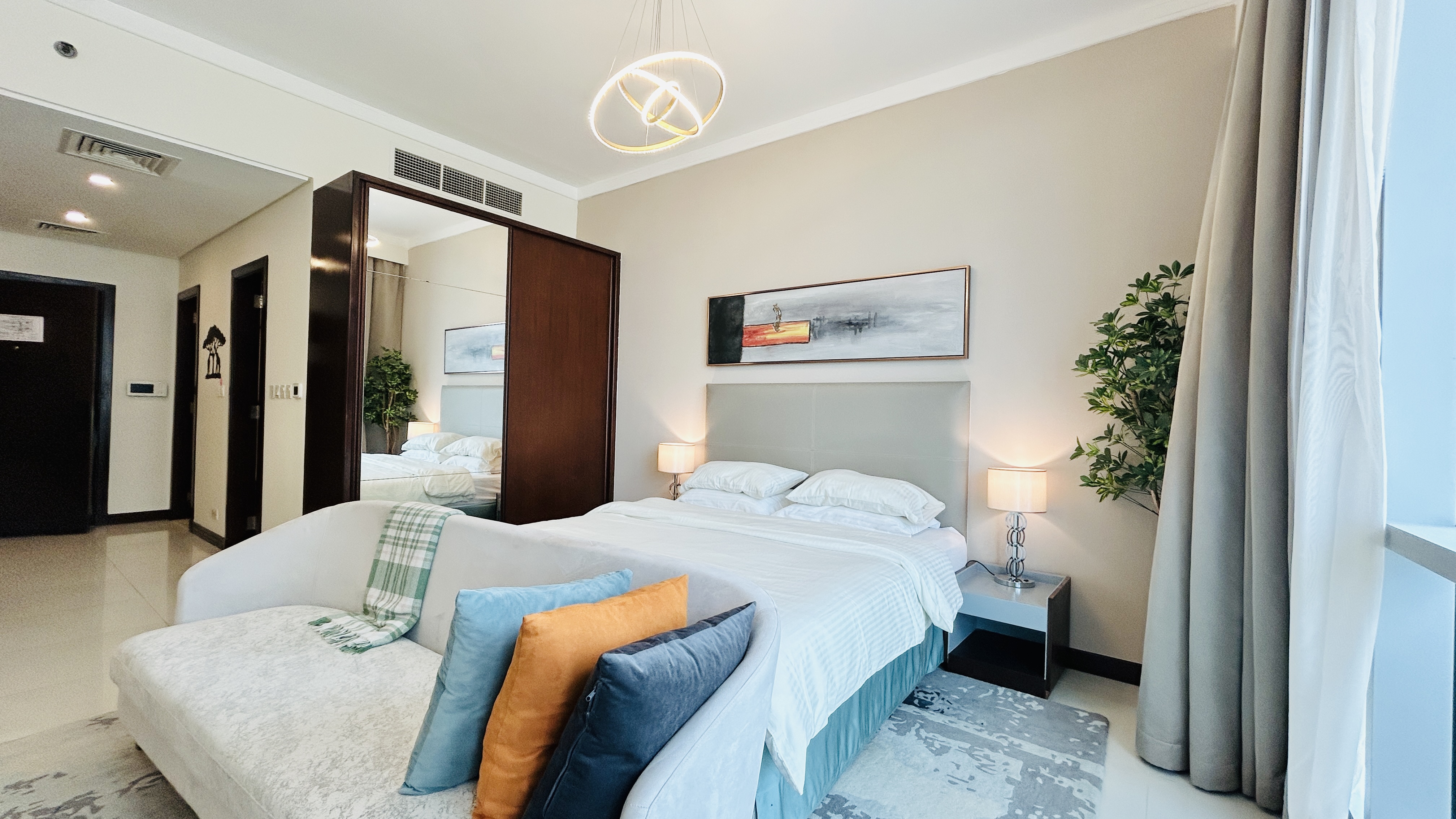 MODERN | PARTIAL CITY/SEA VIEW | BRIGHT LIGHT | AMENITIES