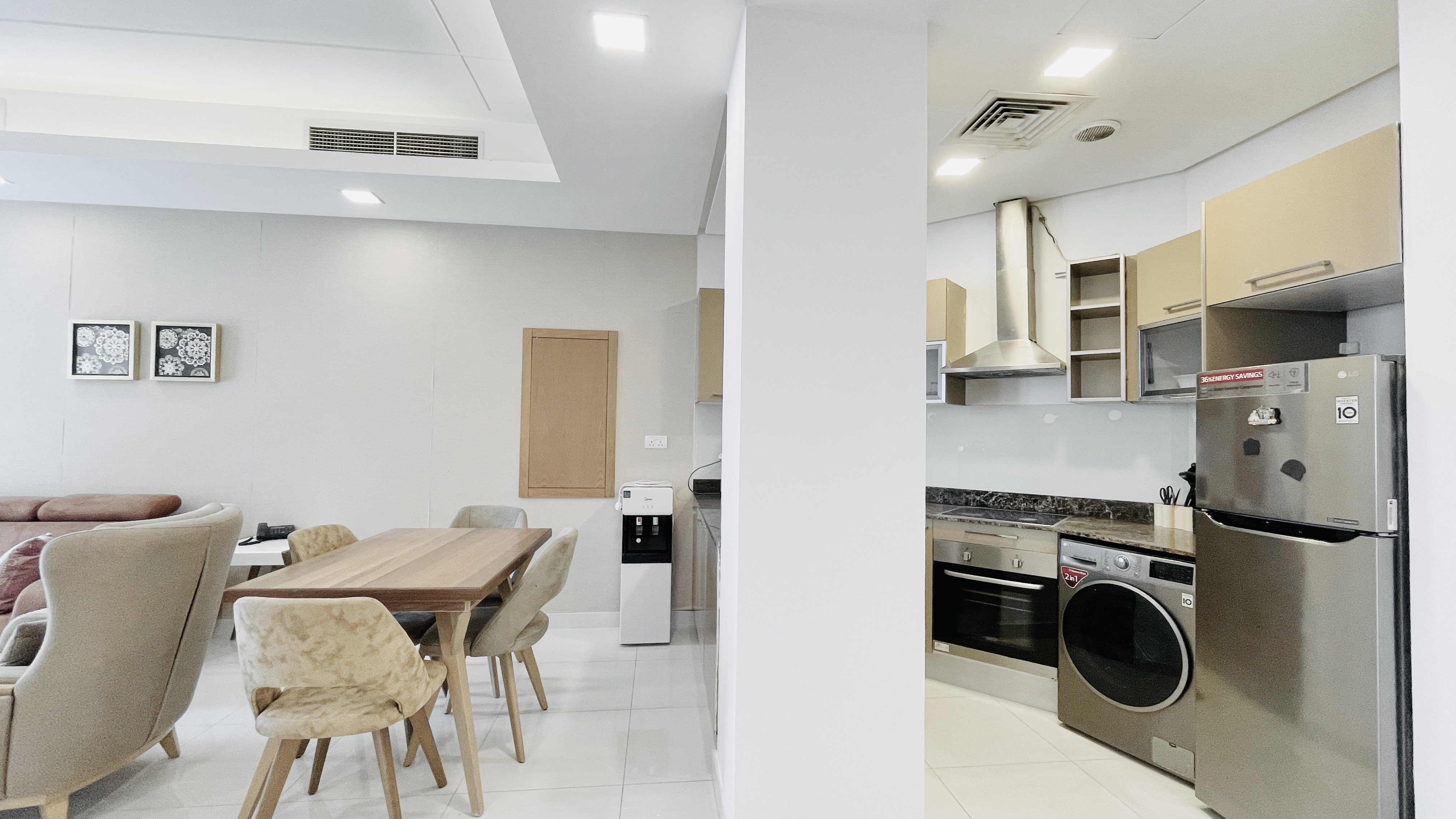 CITYVIEW | SPACIOUS ROOMS | GREAT FACILITIES 