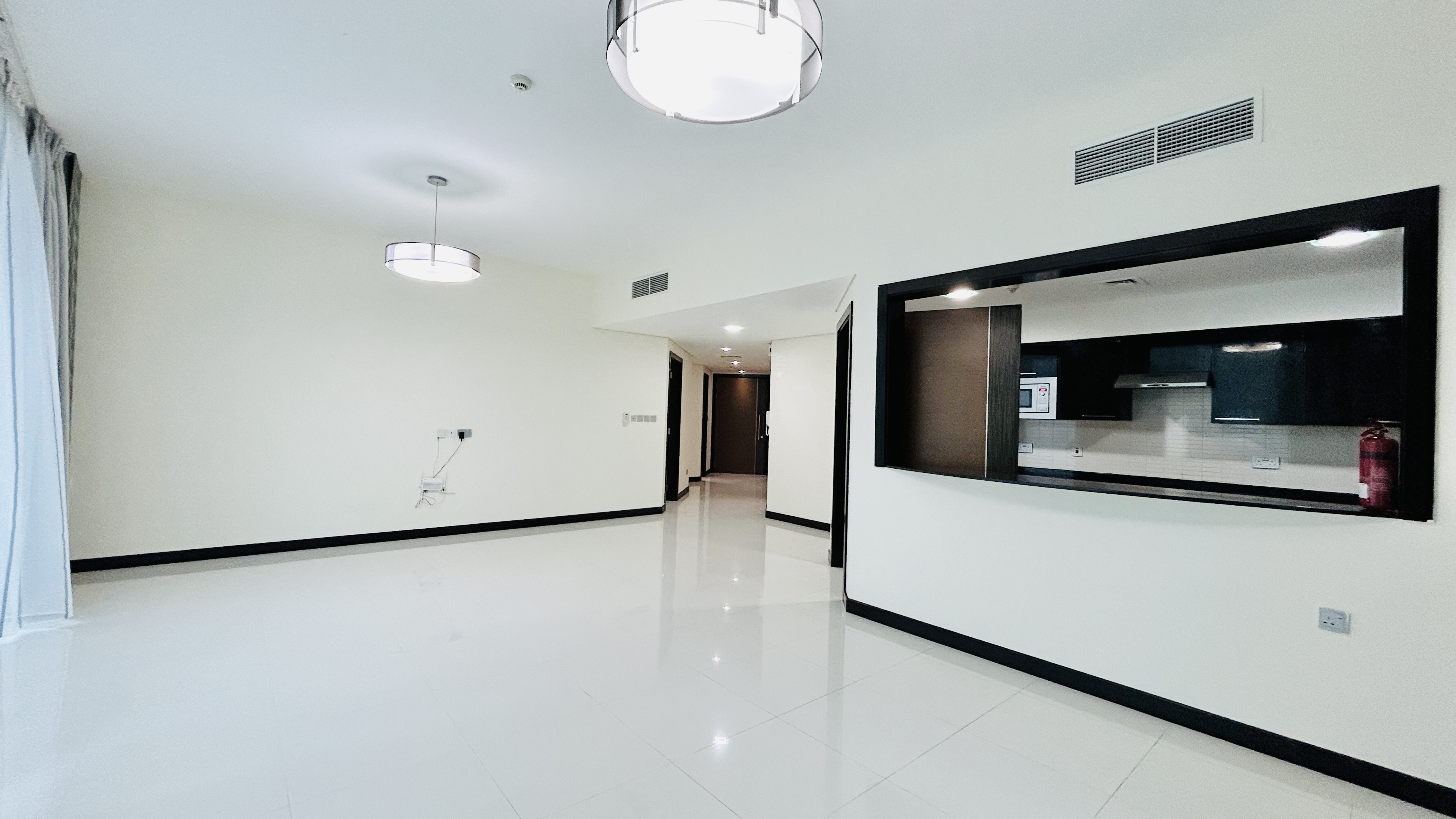 MODERN | CITY VIEW | BRIGHT LIGHT | HIGH END AMENITIES