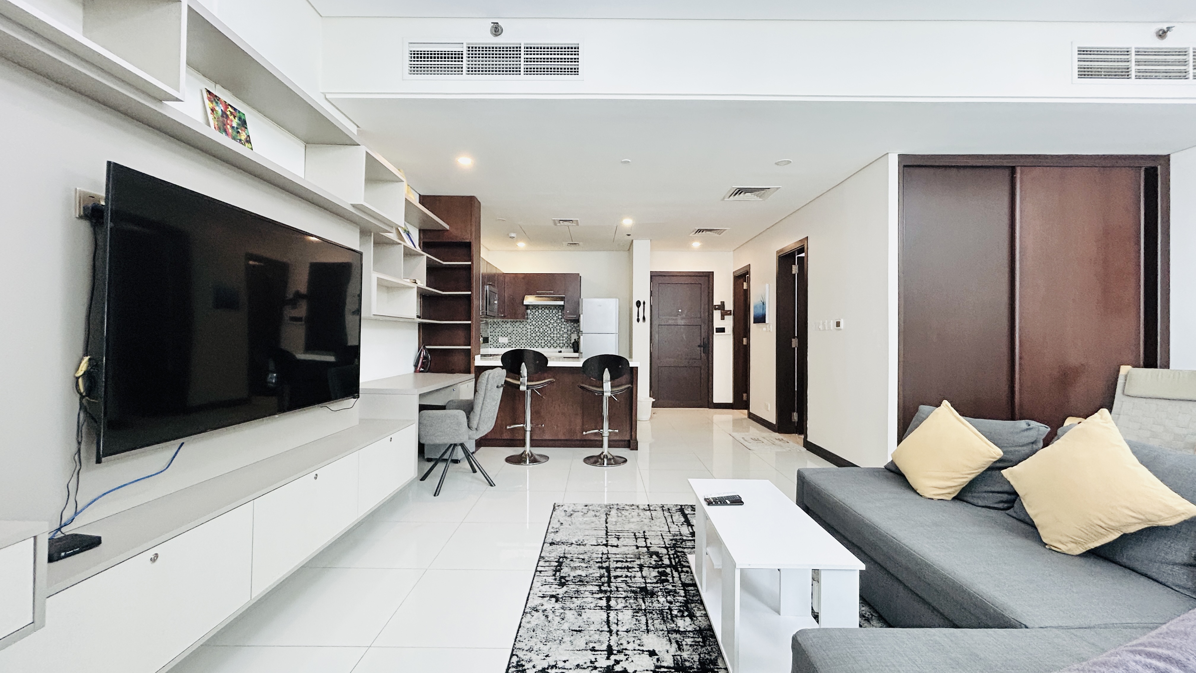 MODERN | CITY/SEA VIEW | BRIGHT LIGHT | AMENITIES