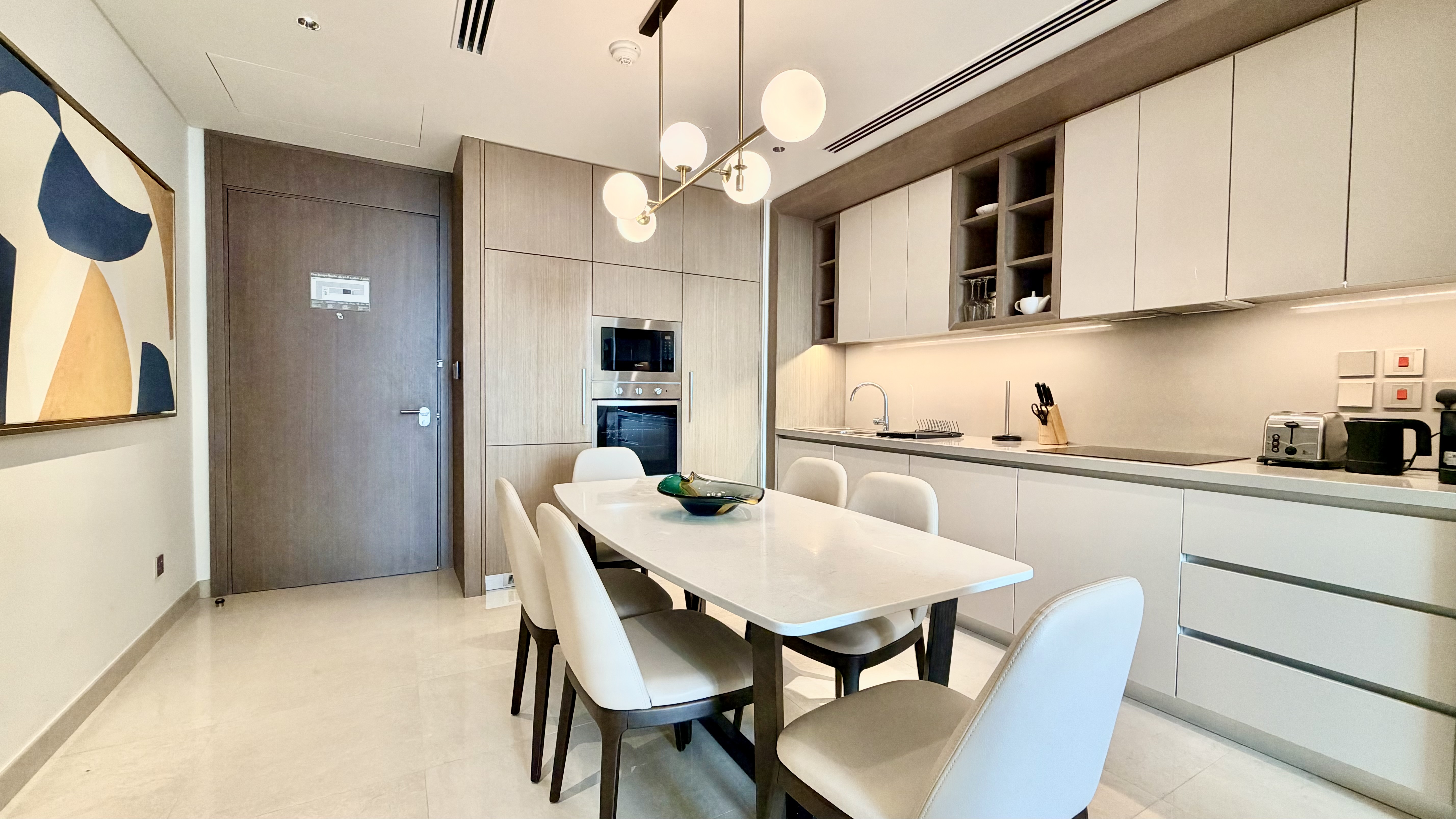 Luxury 2 Bedroom Apartment | Beach Access