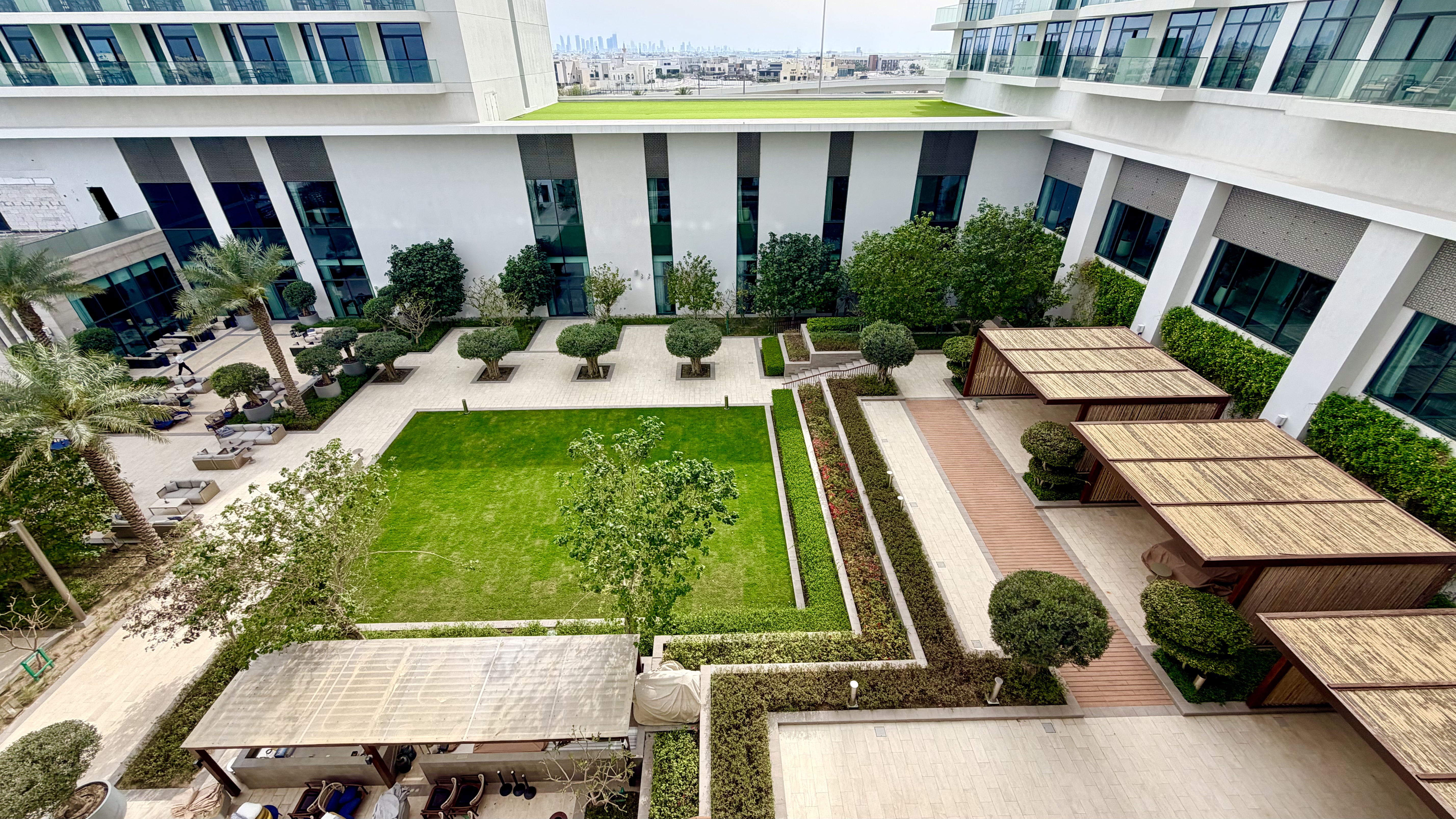 Luxury 2 Bedroom Apartment | Beach Access