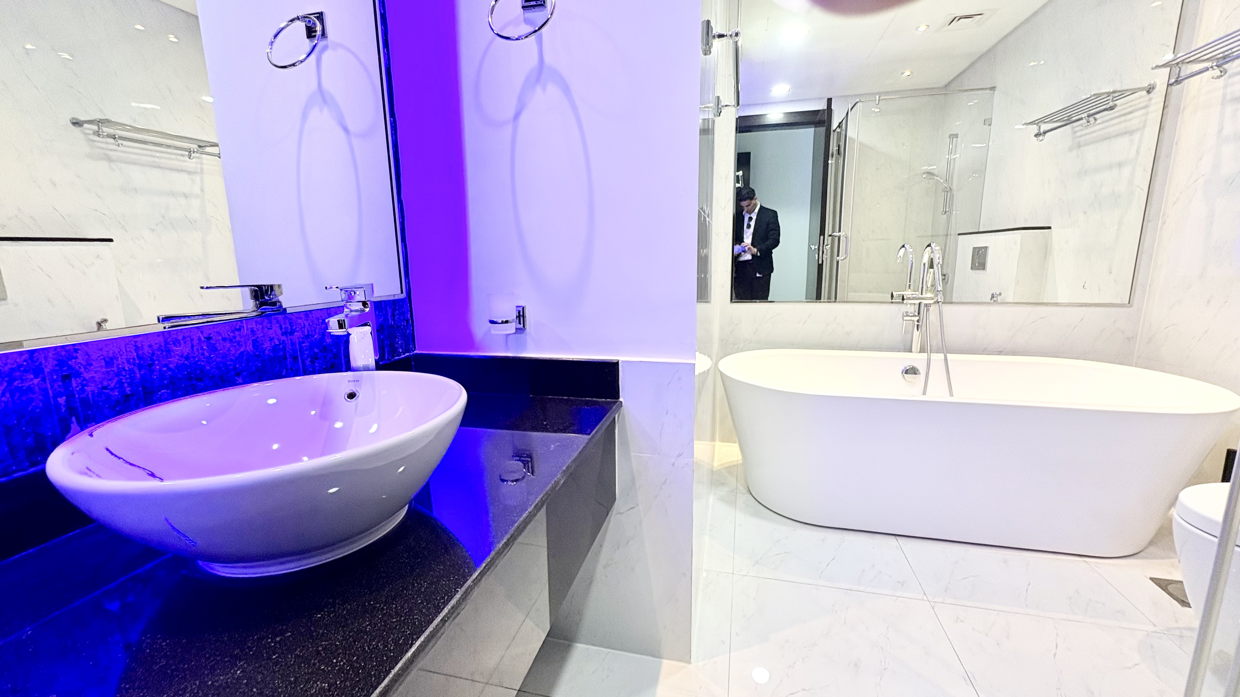 Luxurious 160sqm 2BR + Maid | Amazing Pool & Gym