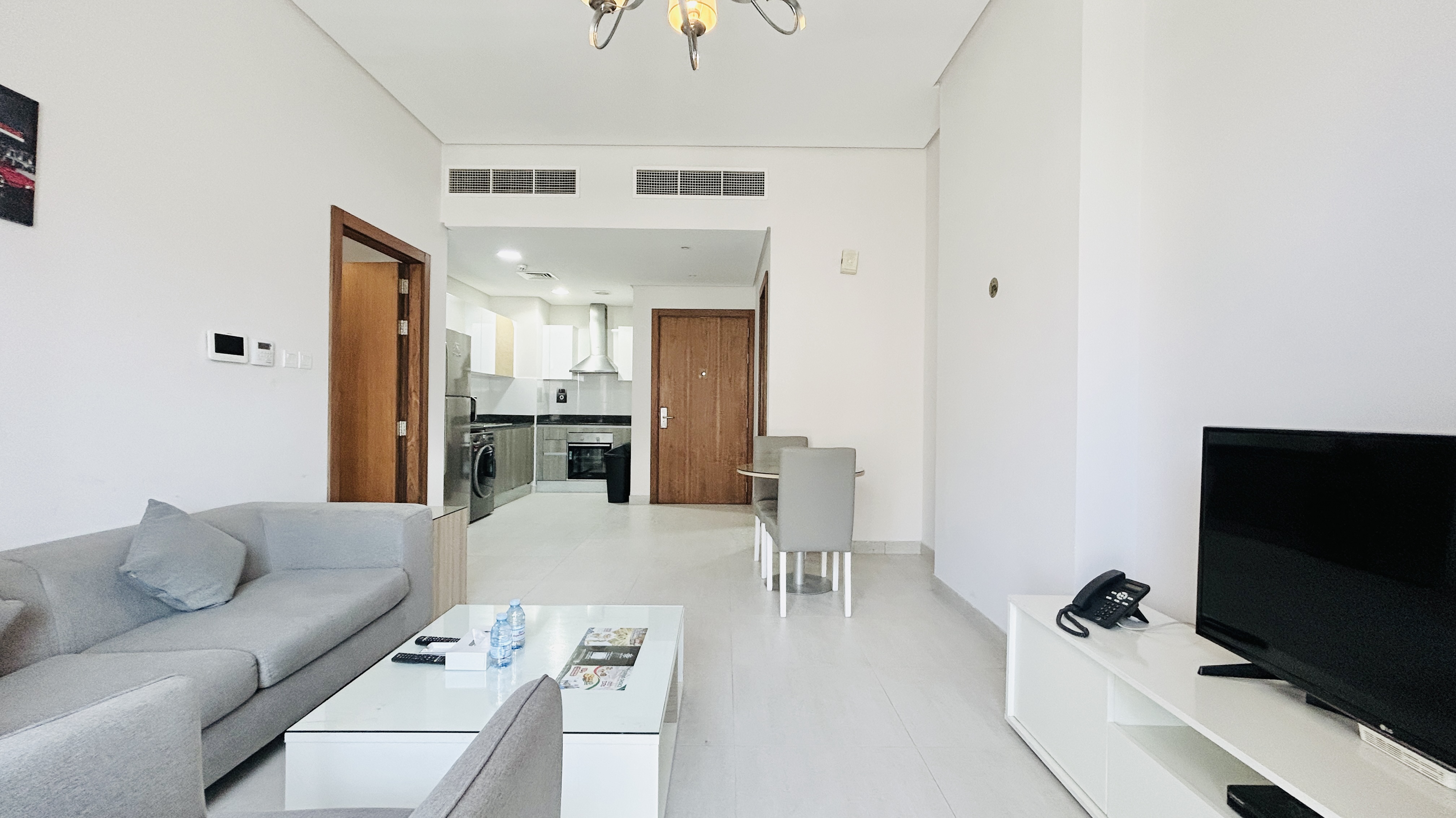 BALCONY | CITYVIEW | SPACIOUS ROOMS | GREAT FACILITIES