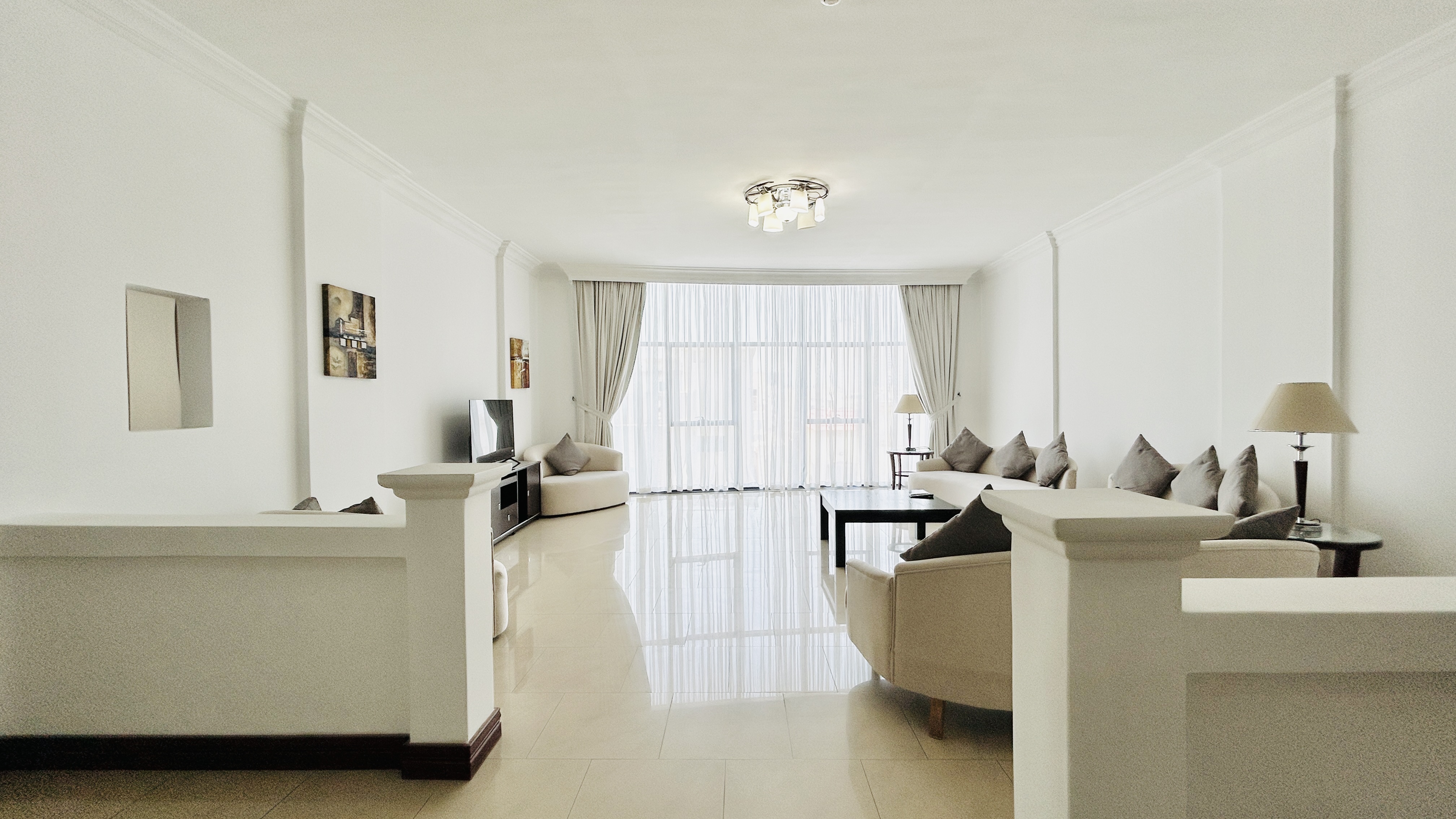 MODERN | HIGH-END AMENITIES | SPACIOUS | CITY VIEW