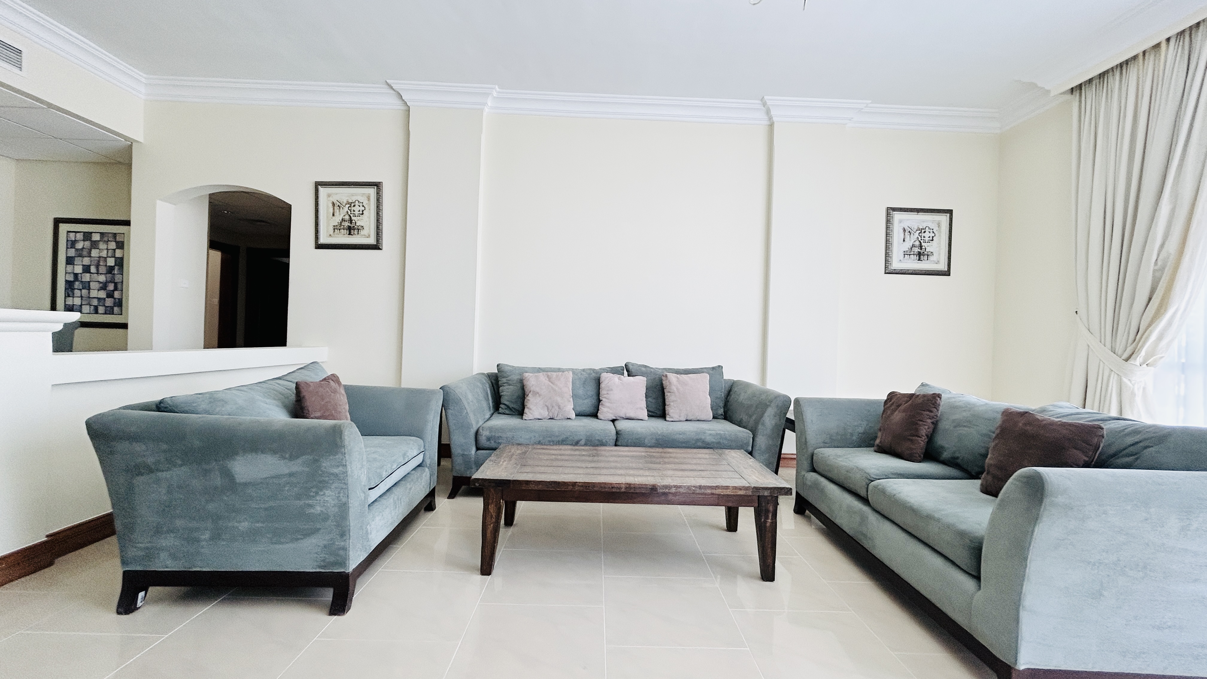 MODERN | HIGH-END AMENITIES | SPACIOUS | CITY VIEW