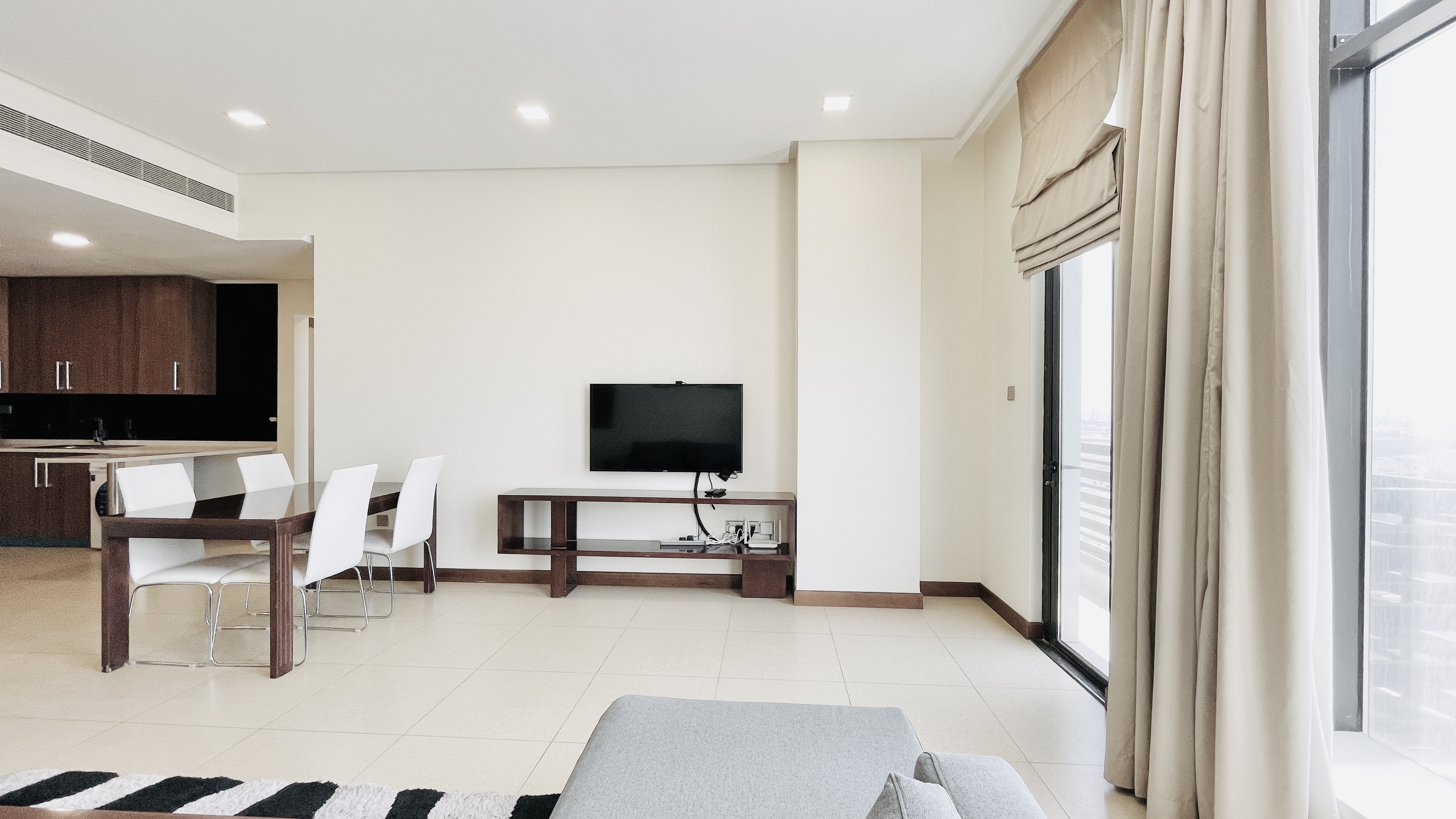 MODERN | CITY VIEW | SPACIOUS ROOMS | GREAT FACILITIES
