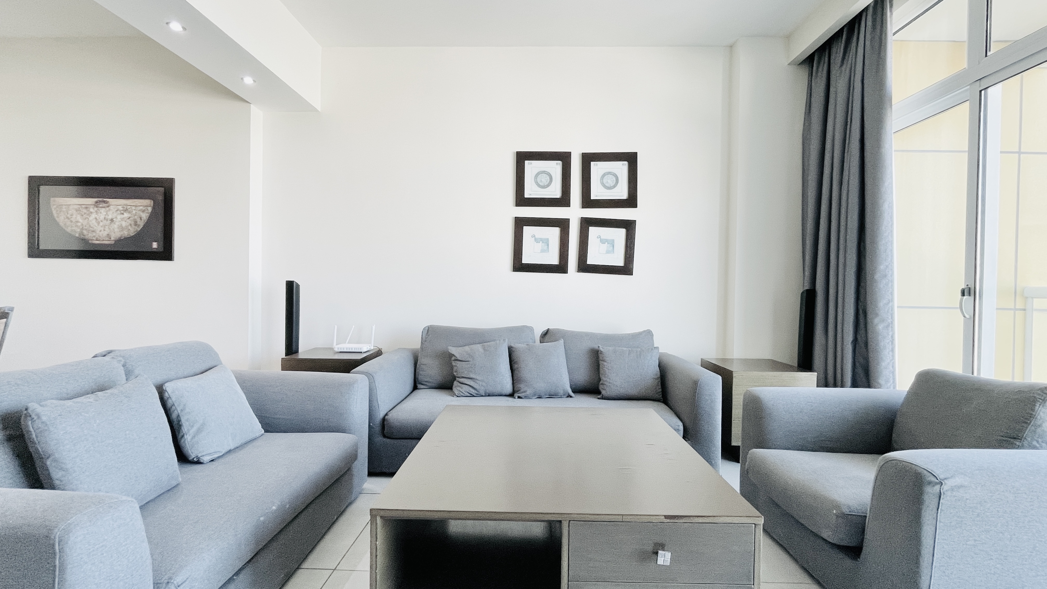 MODERN | CITY VIEW |SPACIOUS ROOMS | GREAT FACILITIES