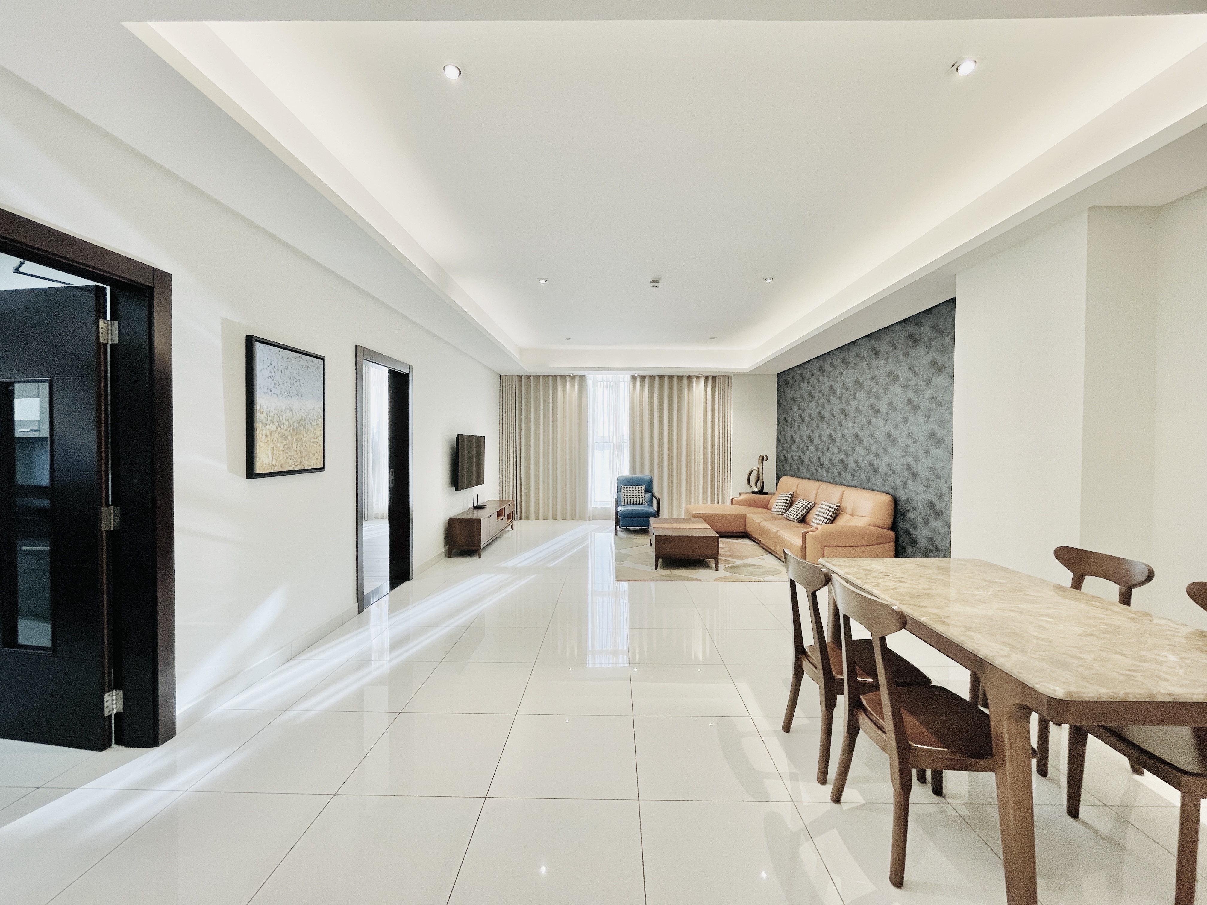 LUXURY | CITY VIEW | SPACIOUS ROOMS | GREAT FACILITIES