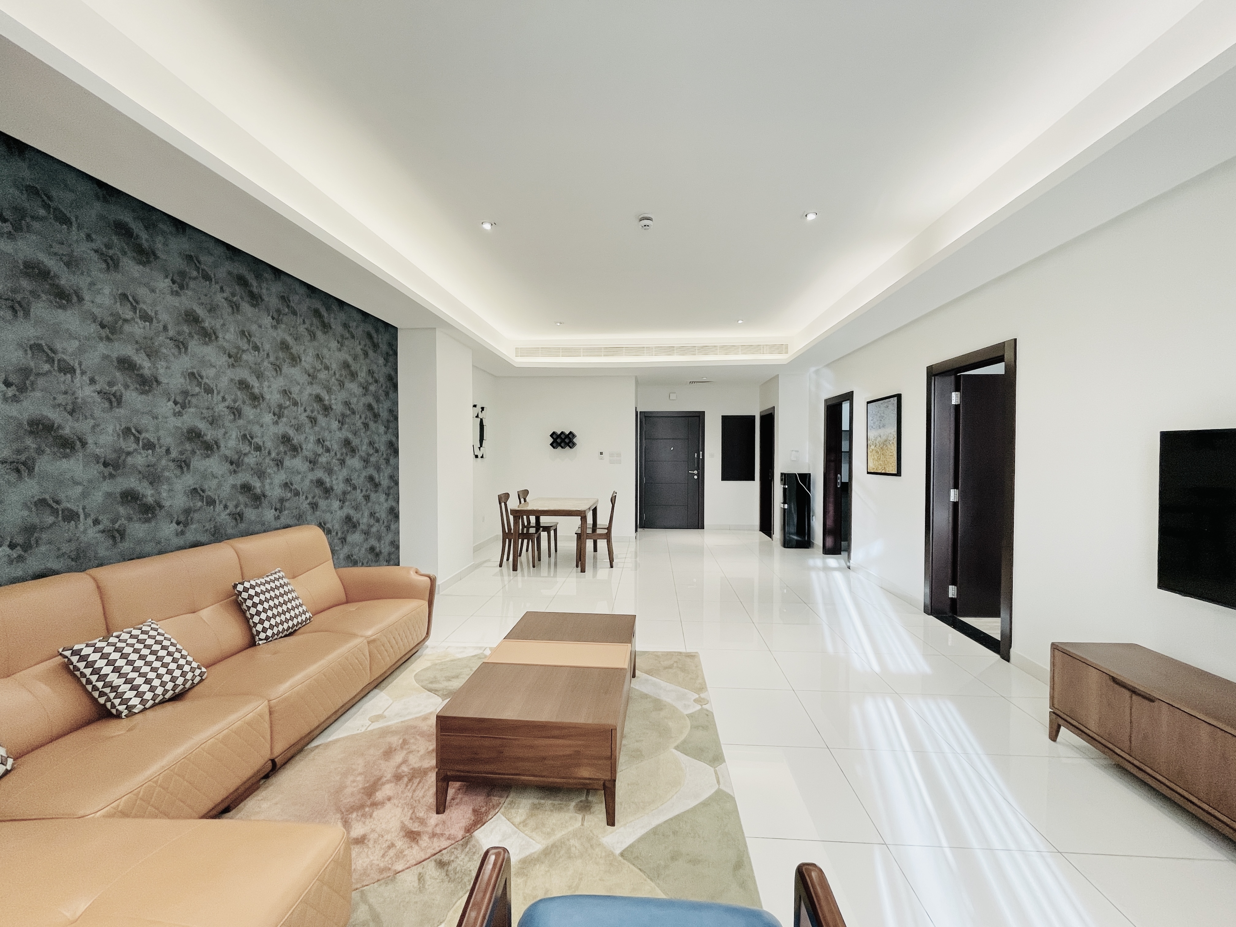 LUXURY | CITY VIEW | SPACIOUS ROOMS | GREAT FACILITIES