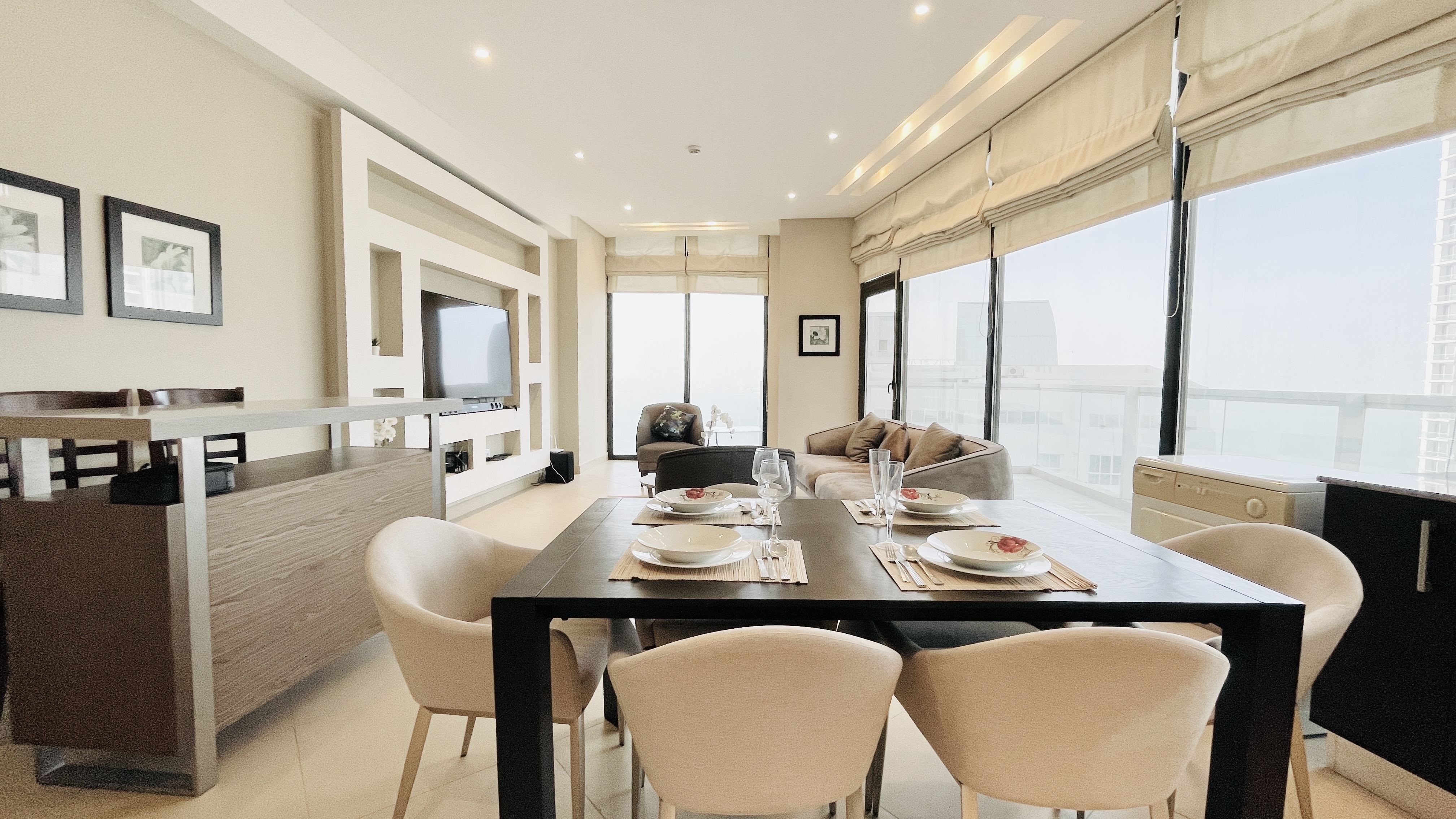 BALCONY | PARTIAL SEA/CITYVIEW | GREAT FACILITIES