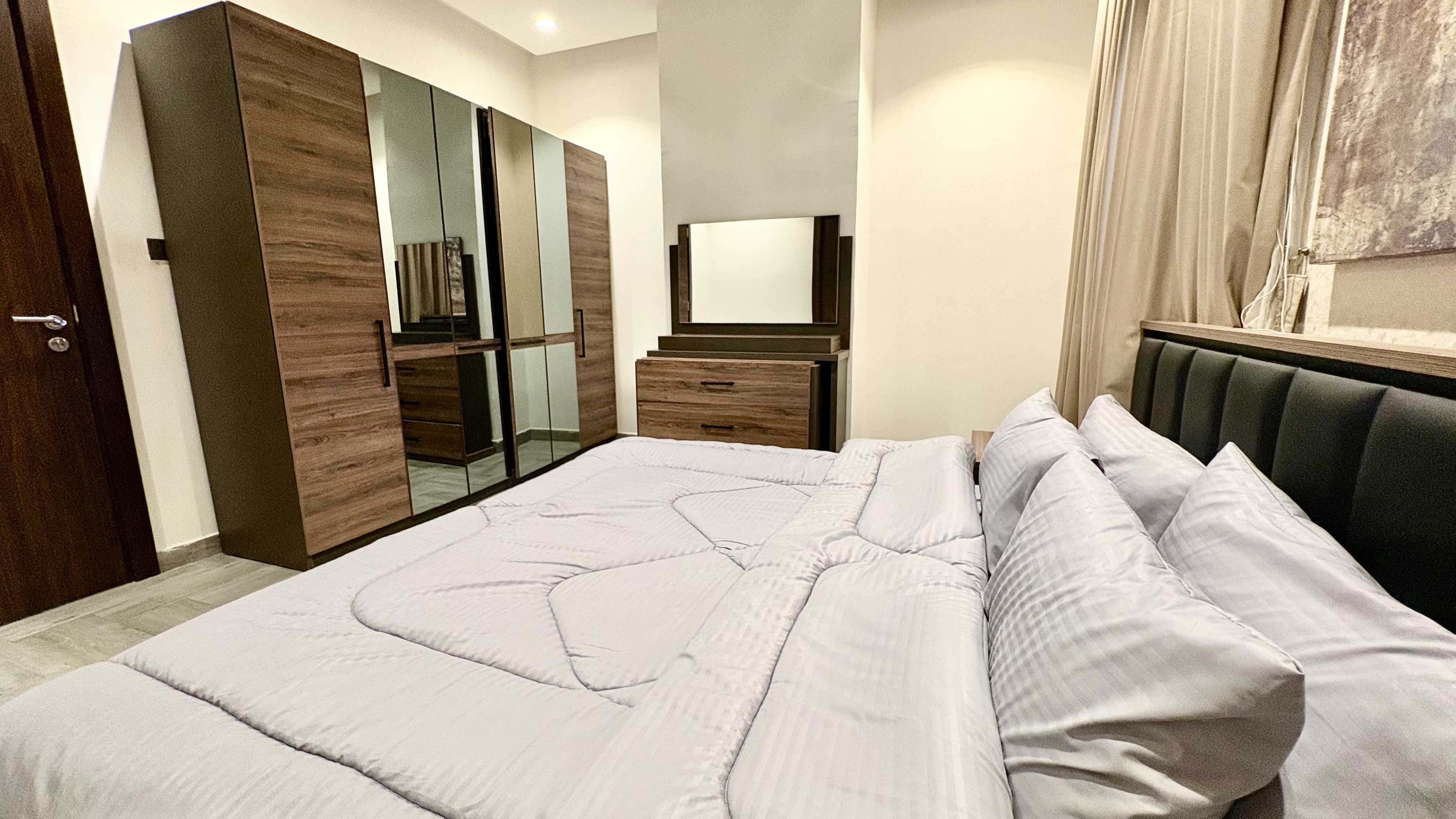 Stylish Furnished 2BR | Pool & Gym