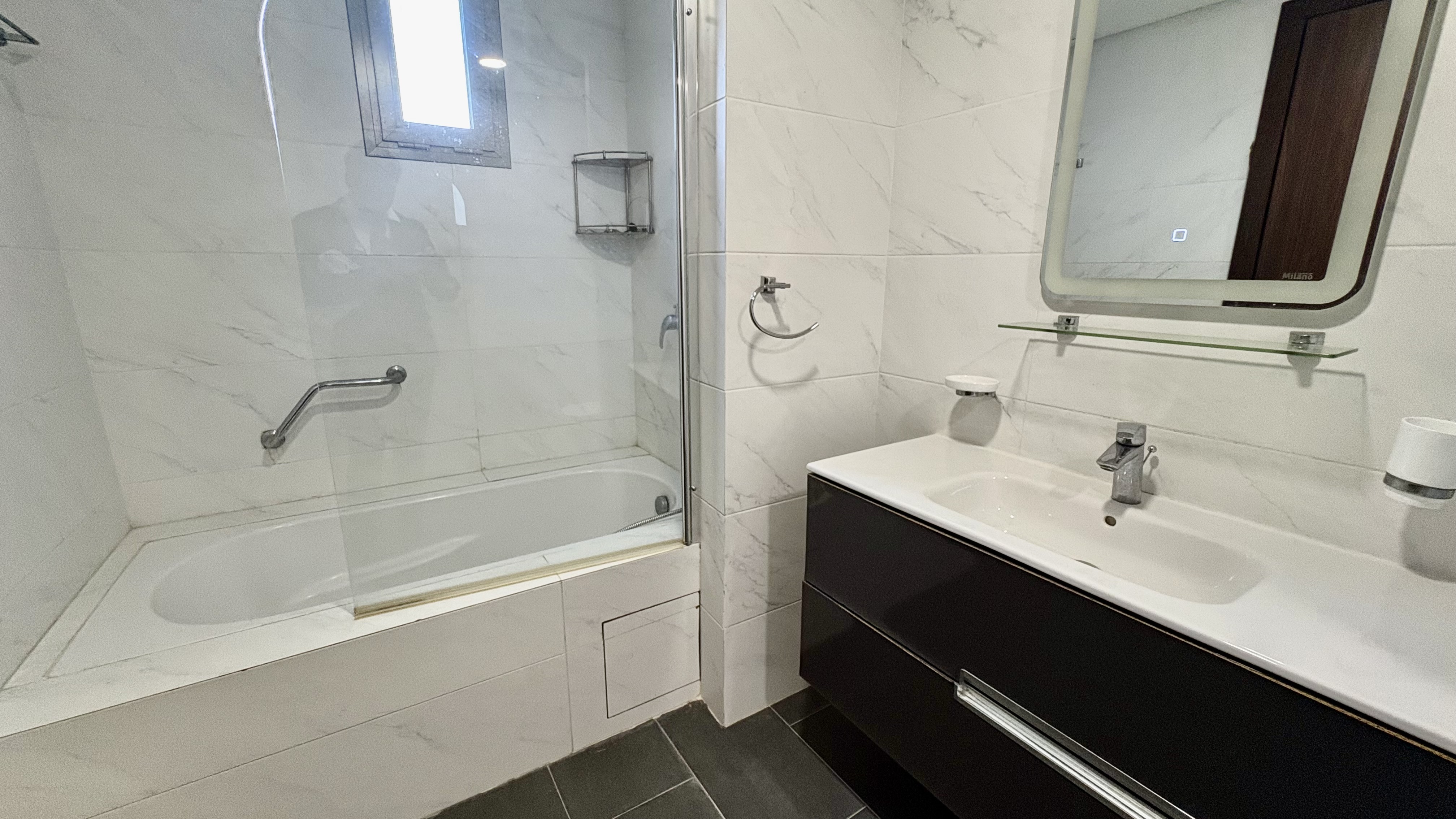 Stylish Furnished 2BR | Pool & Gym