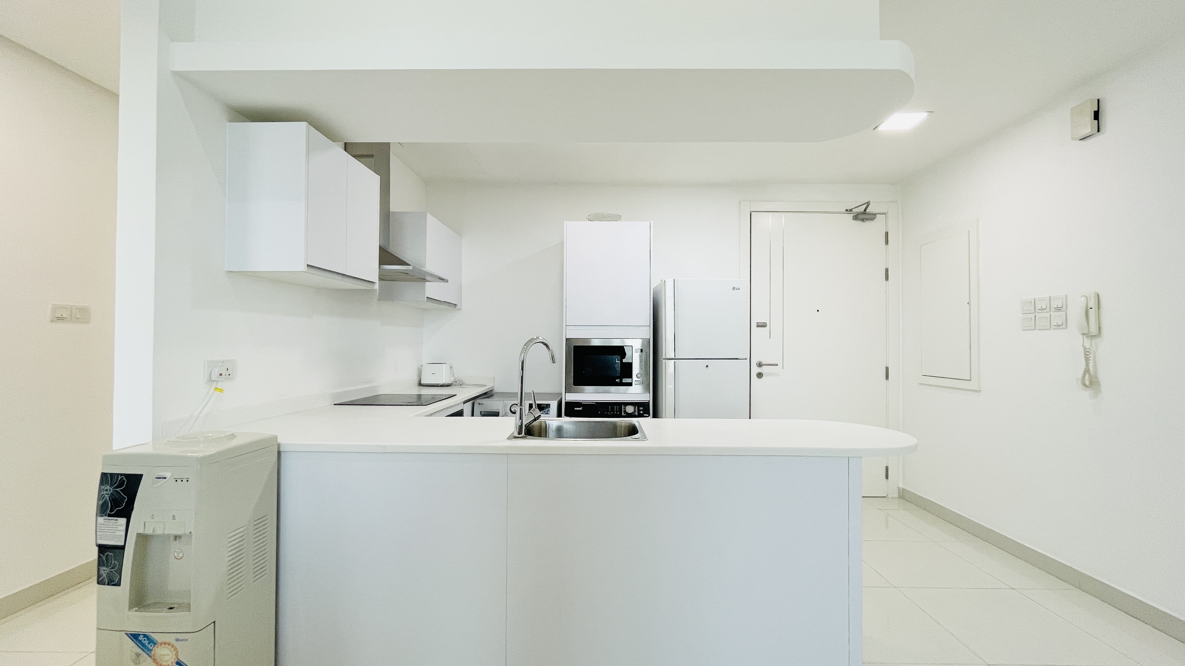 SPACIOUS ROOMS | GREAT FACILITIES | CITY VIEW | MODERN 