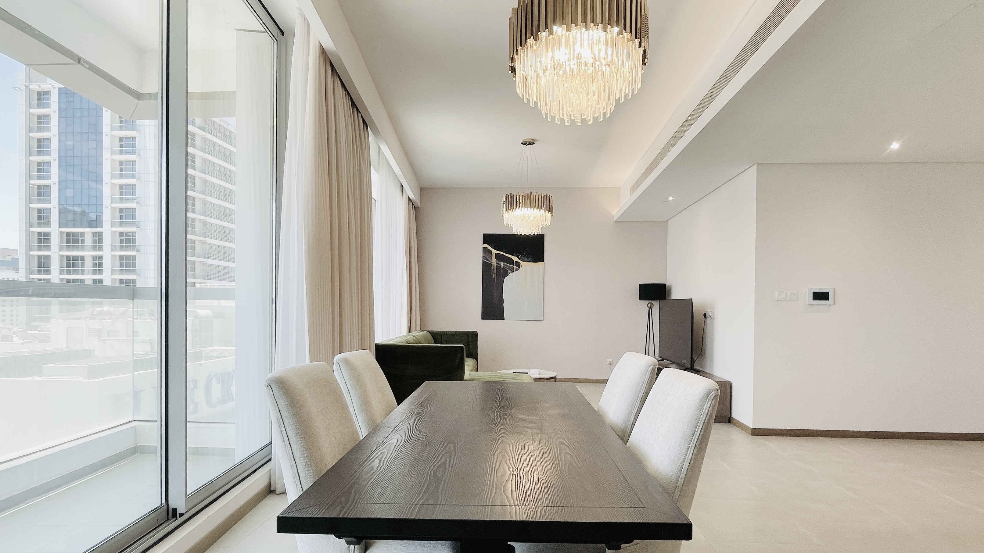 BALCONY | CITYVIEW | MODERN | GREAT AMENITIES