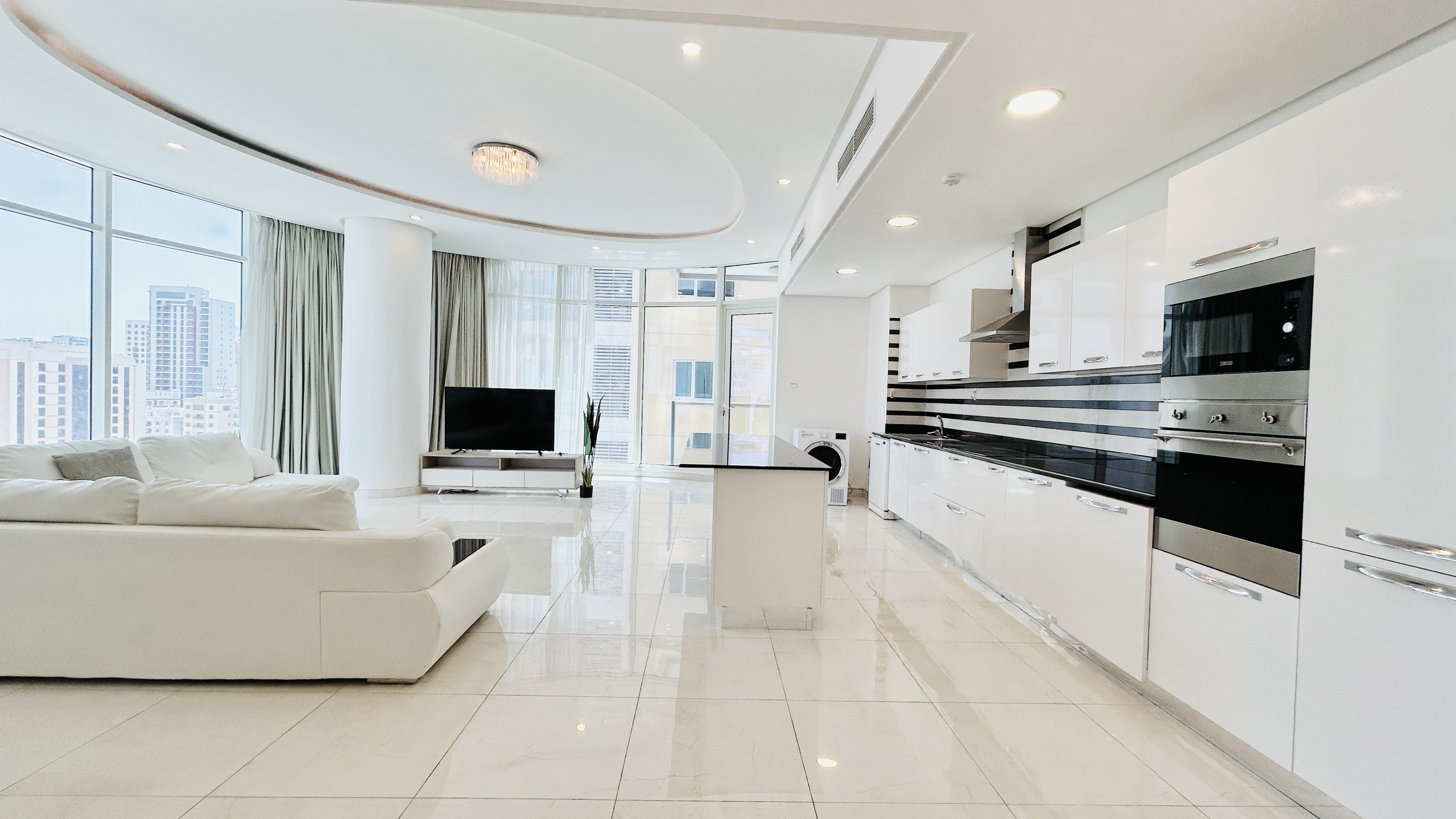 BRIGHT LIGHT | SPACIOUS | MAID ROOM | GREAT AMENITIES