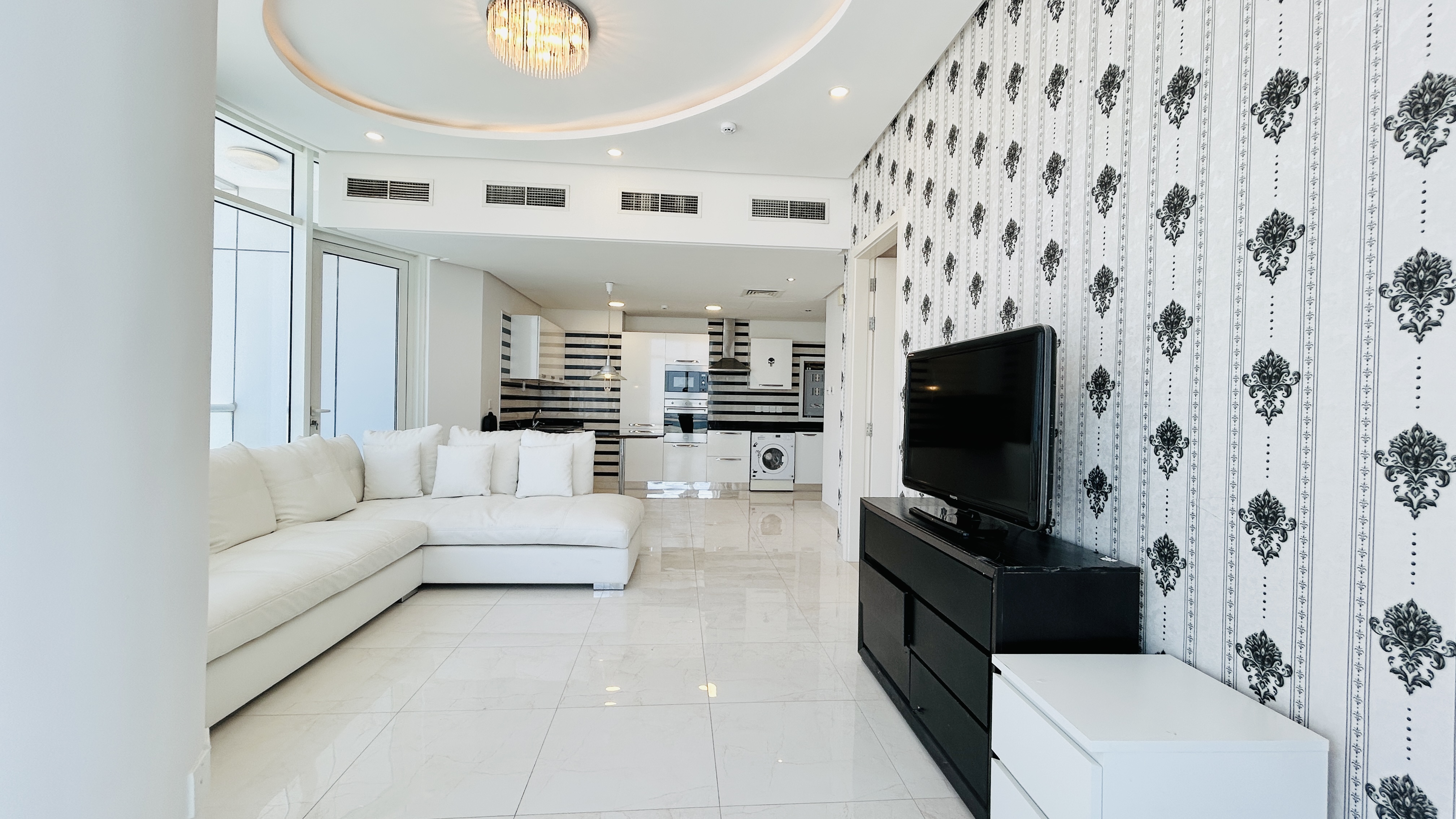 GREAT AMENITIES | SPACIOUS ROOM | GREAT VIEW