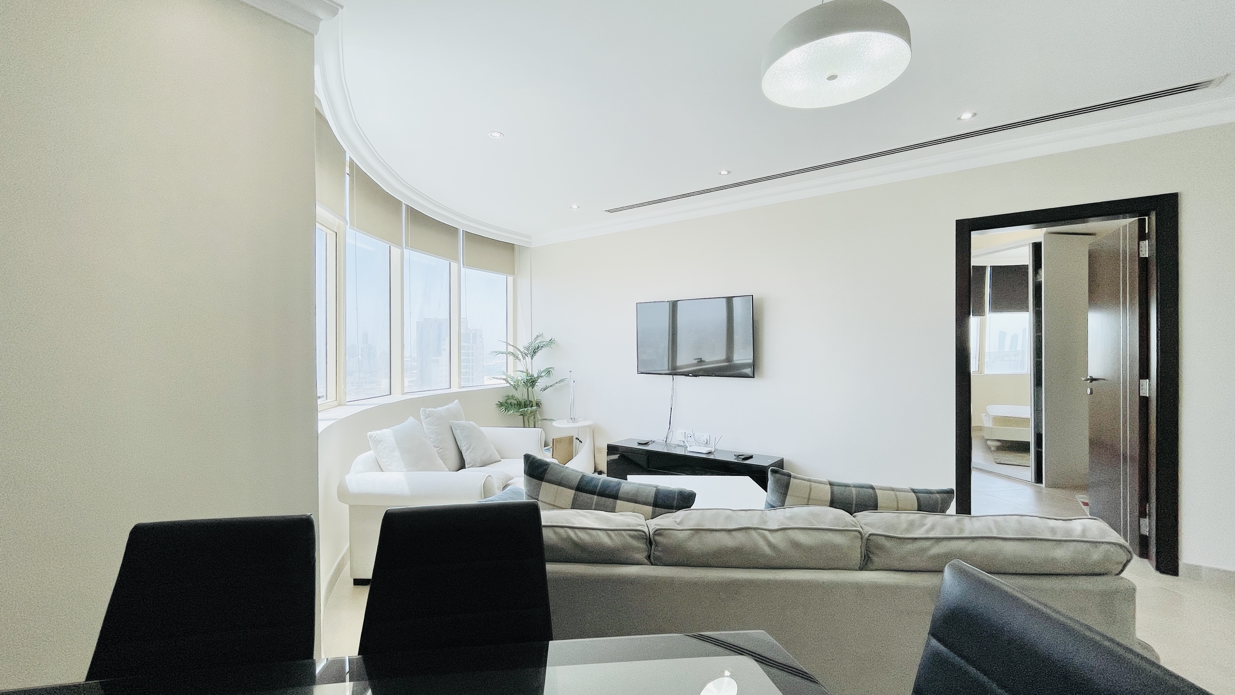 CITY VIEW | SPACIOUS ROOMS | GREAT FACILITIES | 