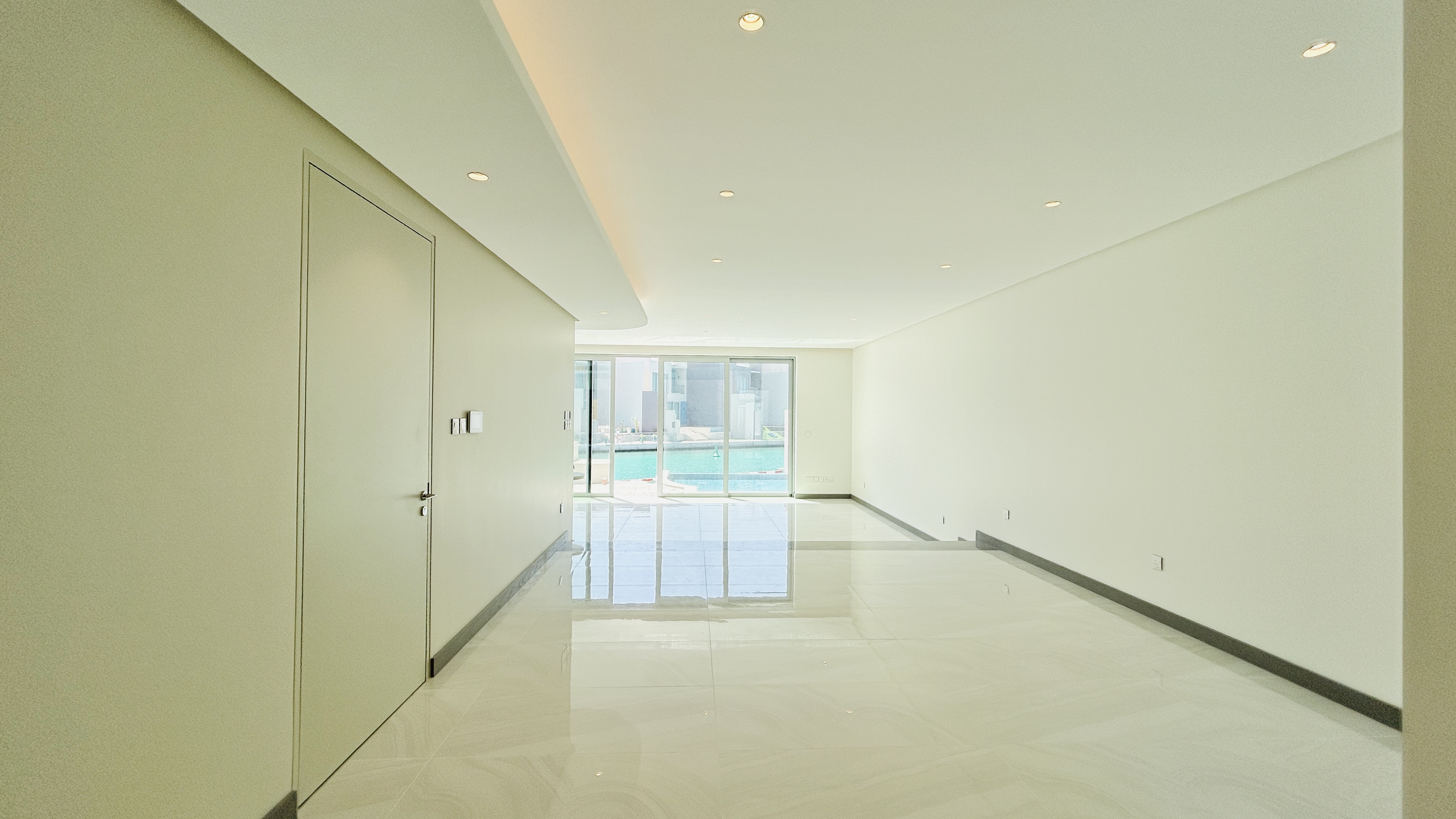 WATERFRONT VIEW | BRAND NEW | MODERN | PRIVATE POOL
