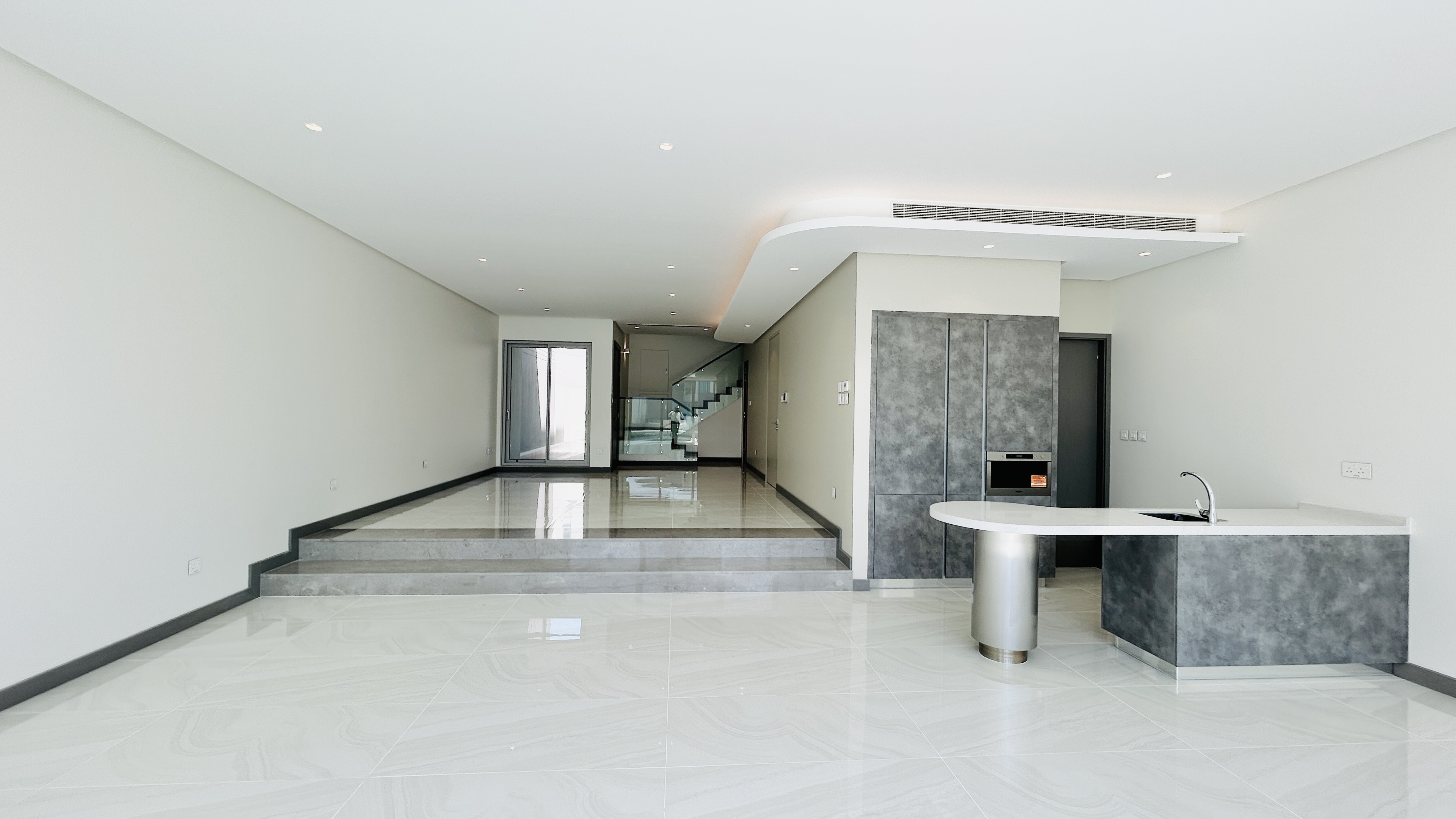 WATERFRONT VIEW | BRAND NEW | MODERN | PRIVATE POOL