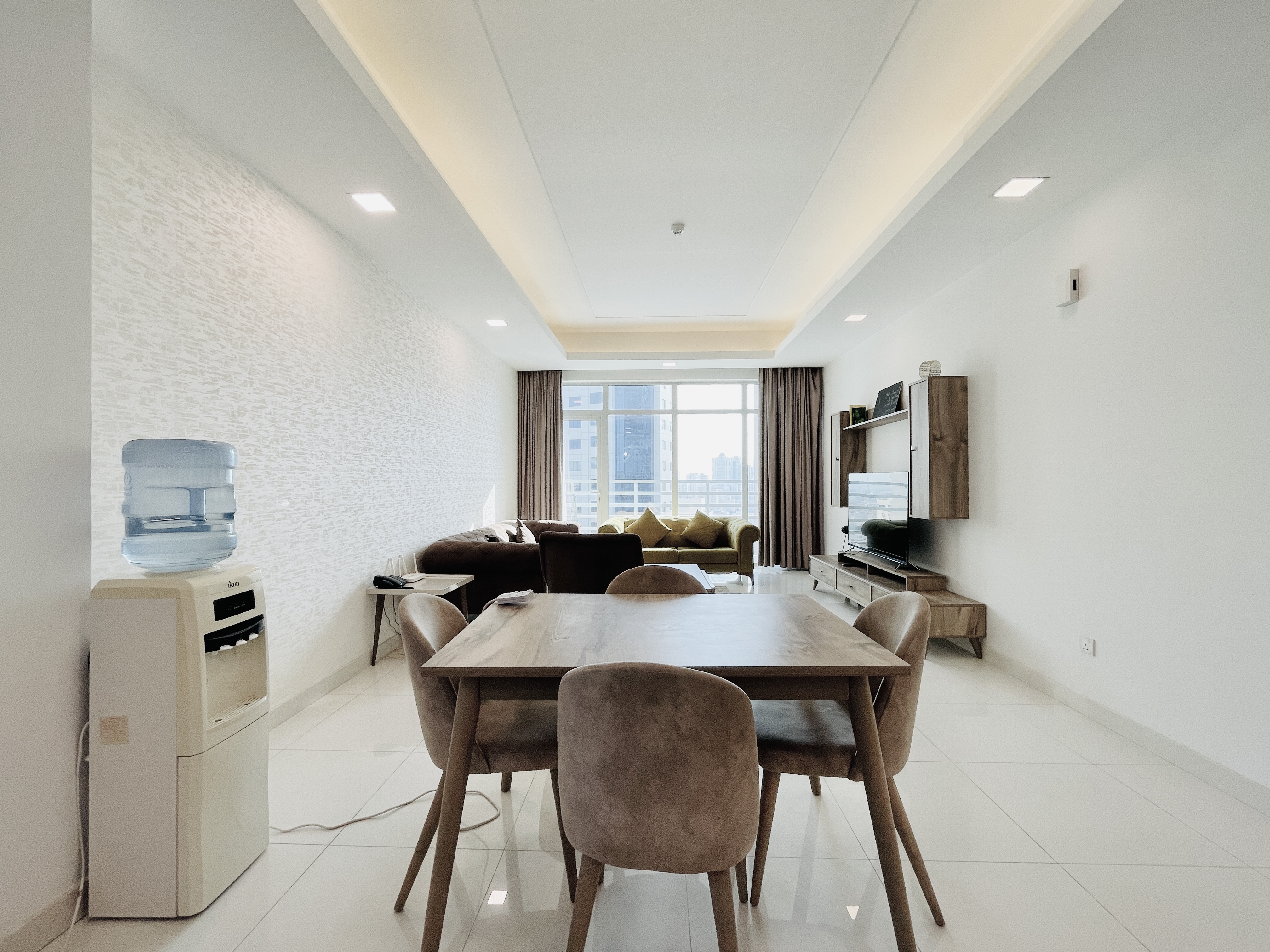 MODERN | CITY VIEW | SPACIOUS ROOMS | GREAT FACILITIES 