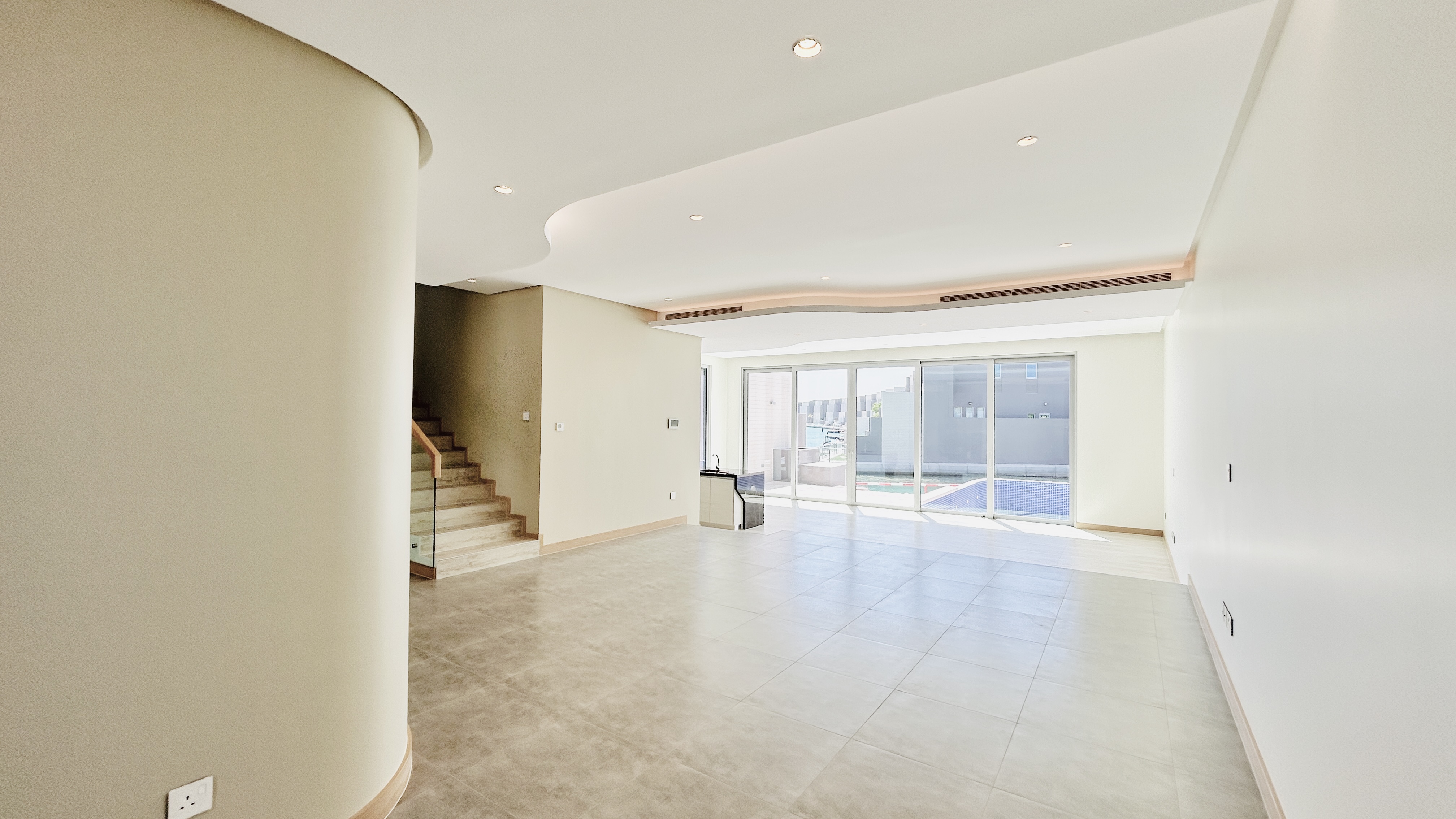 BRAND NEW | MODERN | PRIVATE POOL | WATERFRONT VIEW 