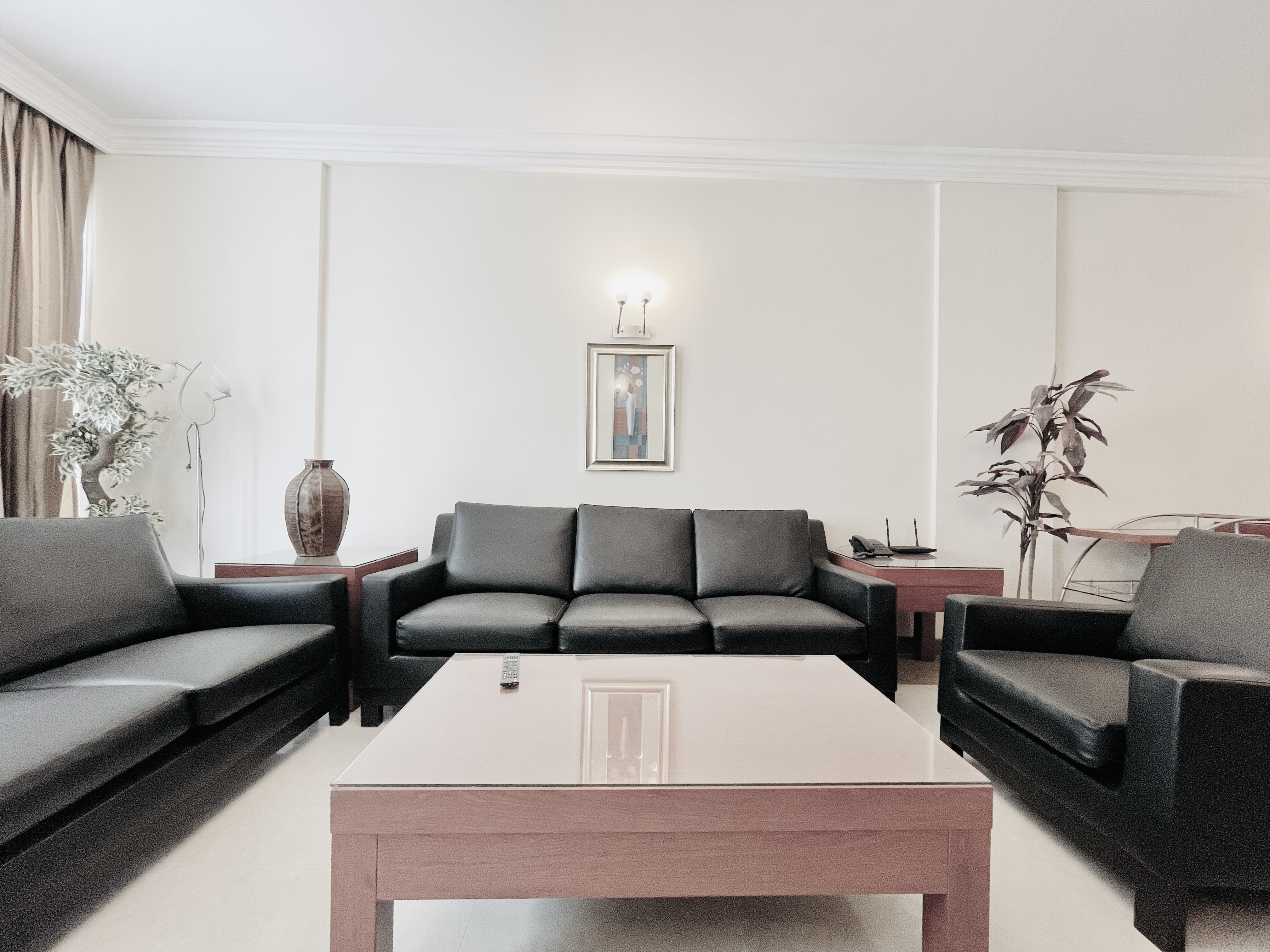 MODERN | SPACIOUS ROOMS | CITY VIEW | GREAT FACILITIES