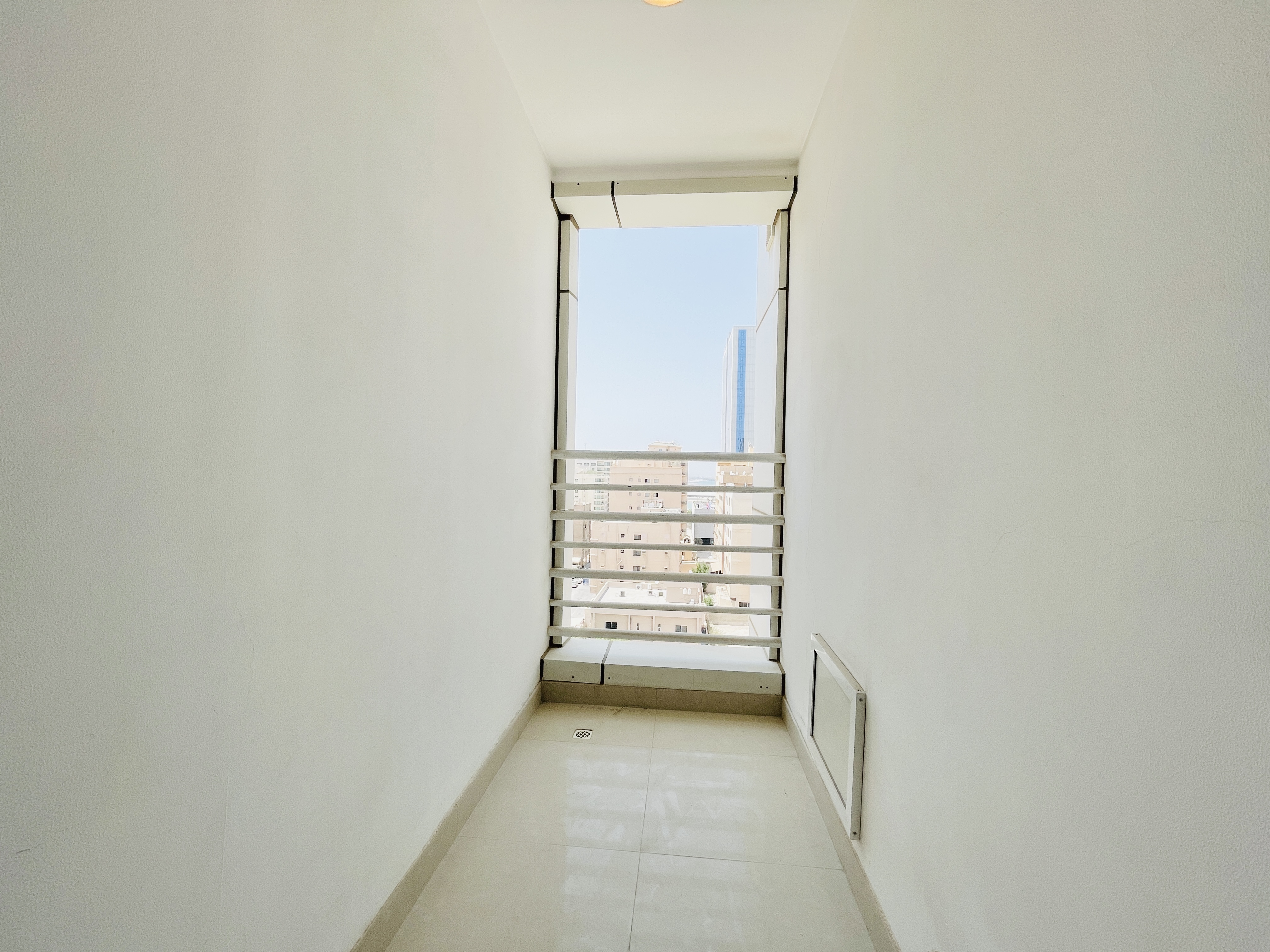 MODERN | SPACIOUS ROOMS | CITY VIEW | GREAT FACILITIES